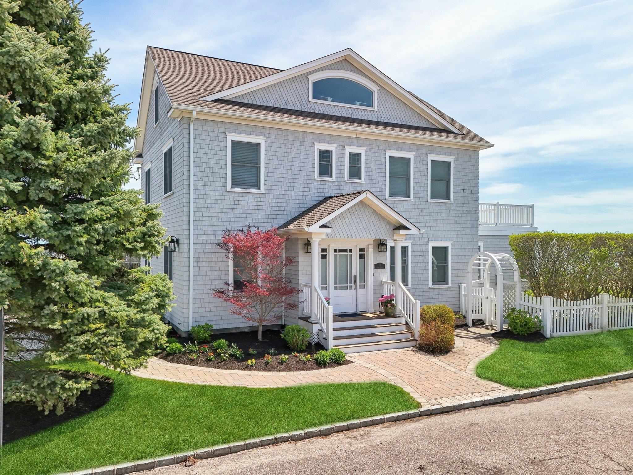 Single Family Front  Suffolk County, NY 11970, MLS-853083-46