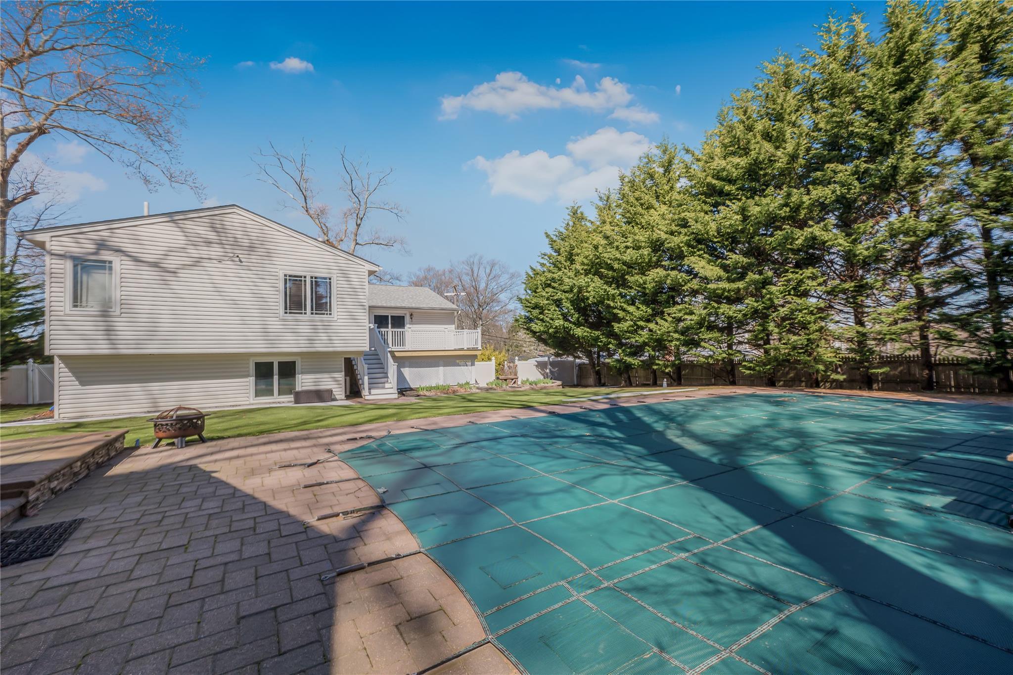 Single Family Fairway  Suffolk County, NY 11778, MLS-853102-13