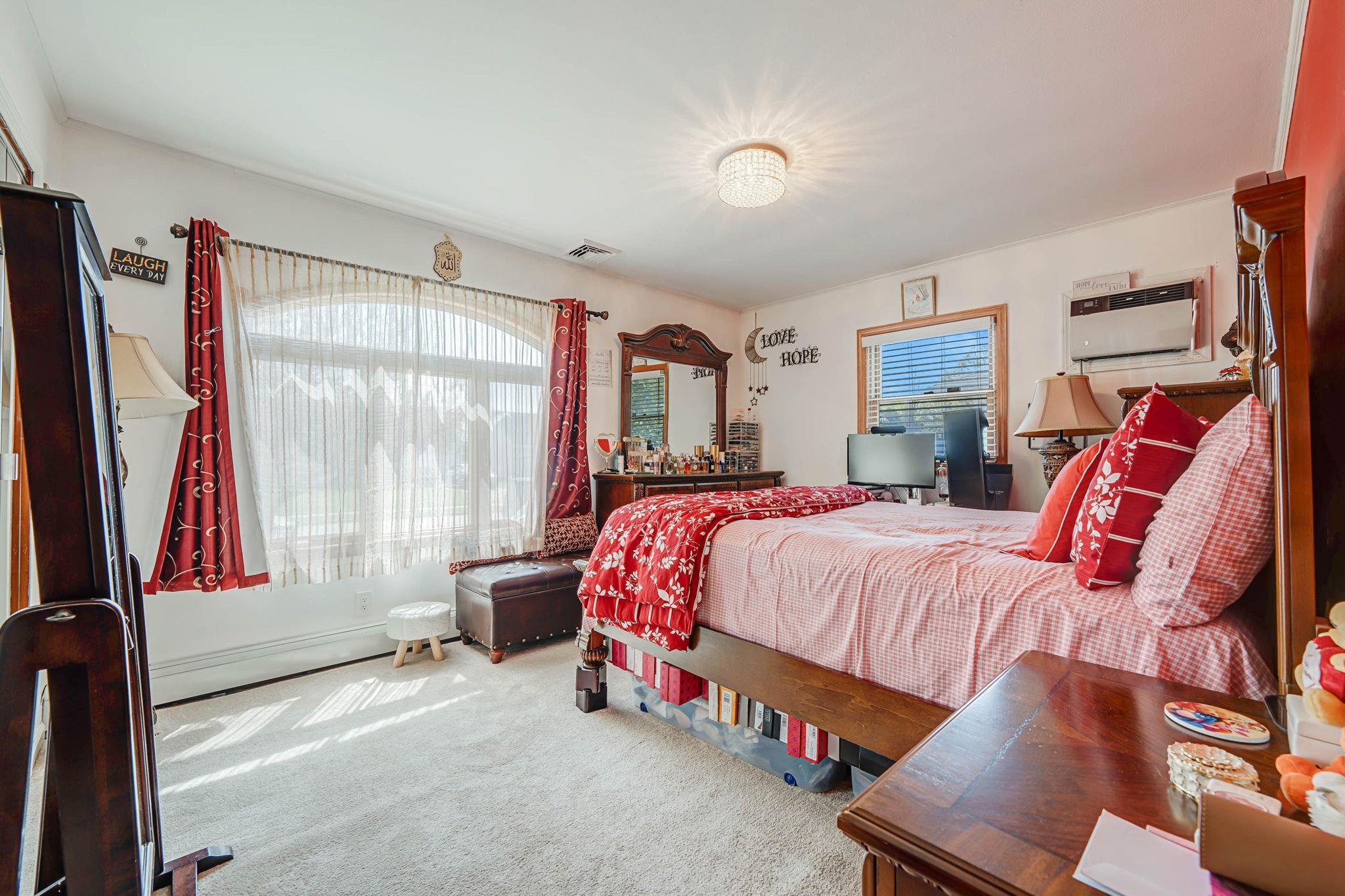 Single Family Farmranch  Nassau County, NY 11714, MLS-853103-29
