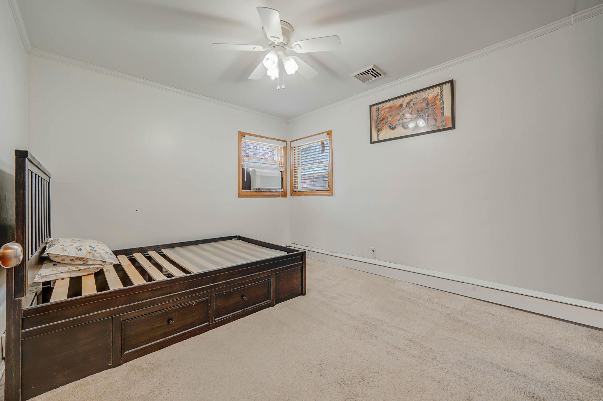 Single Family Farmranch  Nassau County, NY 11714, MLS-853103-32