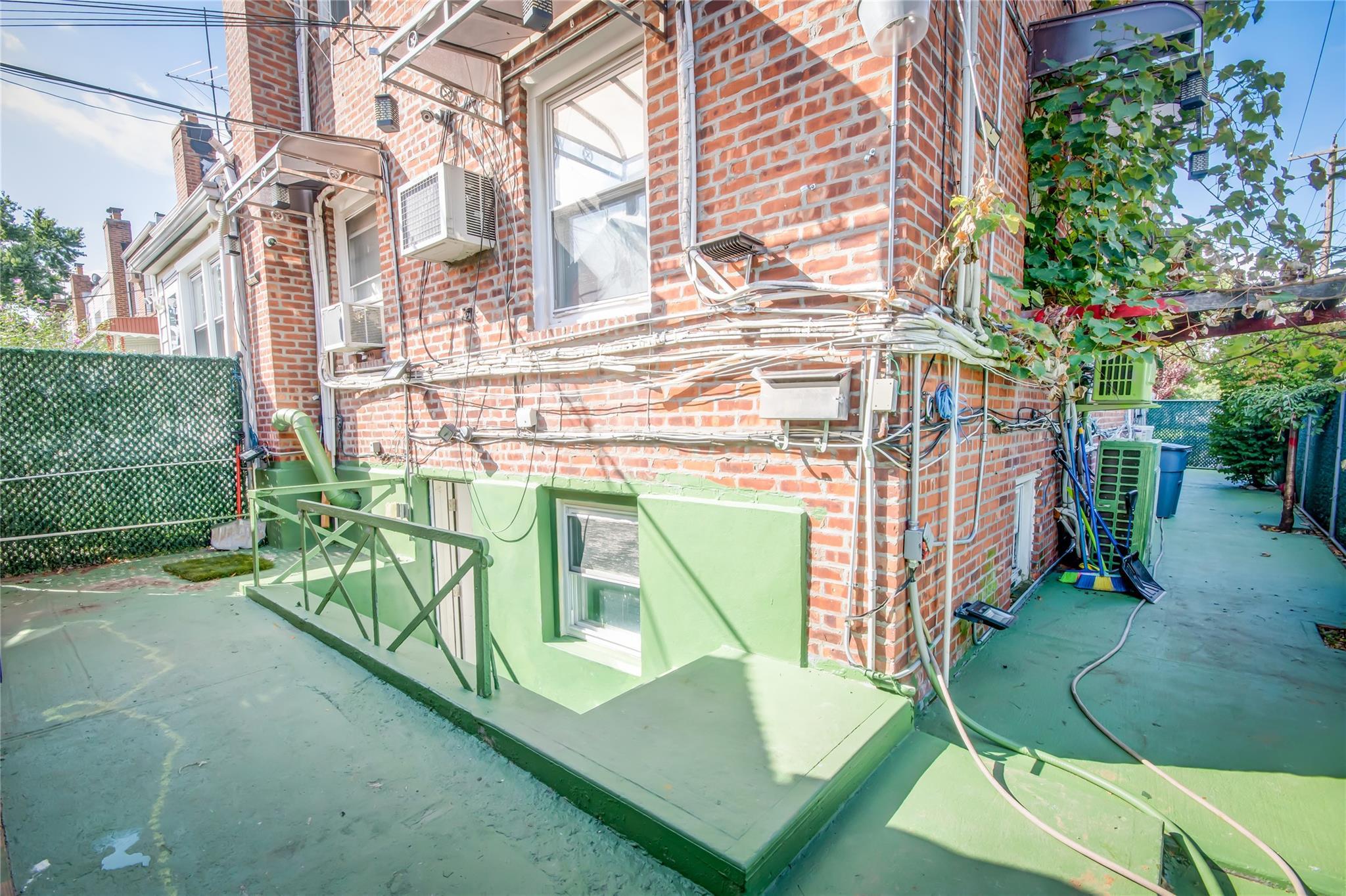 Single Family 251  Queens, NY 11364, MLS-853115-29