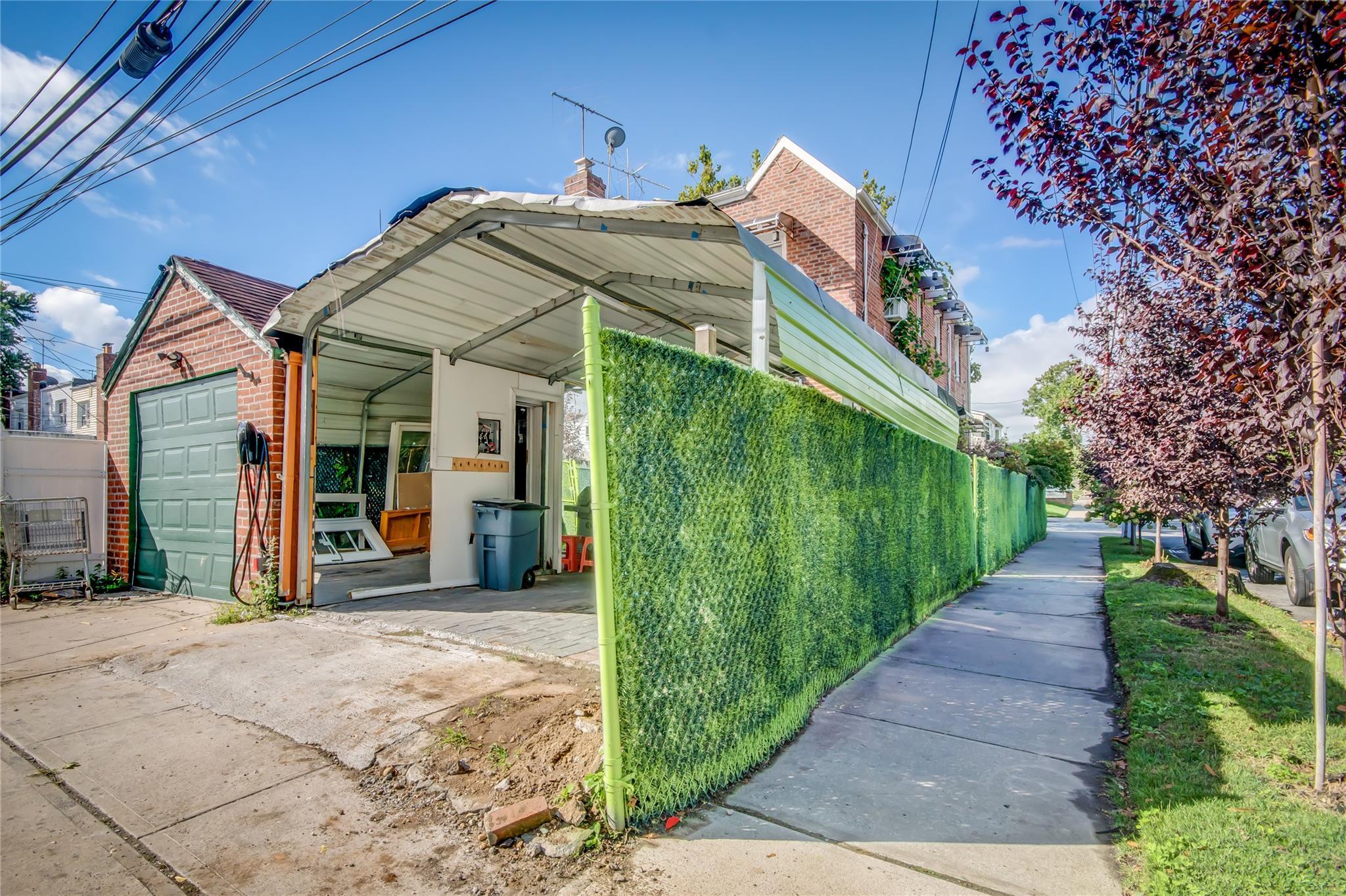 Single Family 251  Queens, NY 11364, MLS-853115-30
