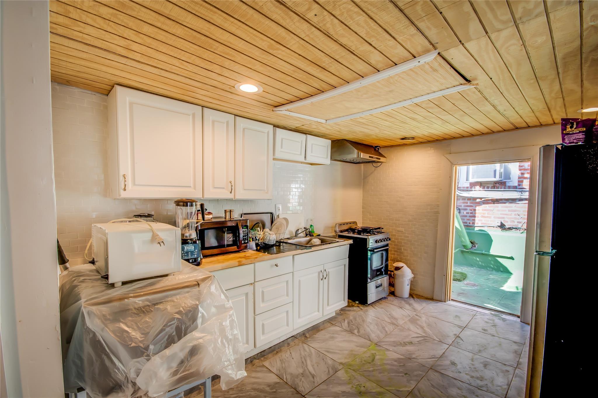 Single Family 251  Queens, NY 11364, MLS-853115-33