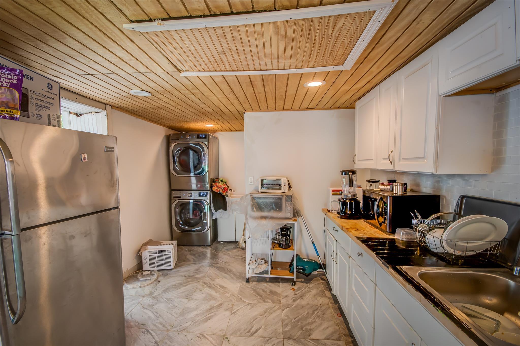 Single Family 251  Queens, NY 11364, MLS-853115-34