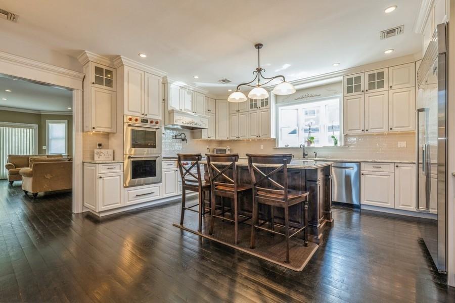 Single Family Lakeview  Nassau County, NY 11570, MLS-853122-10