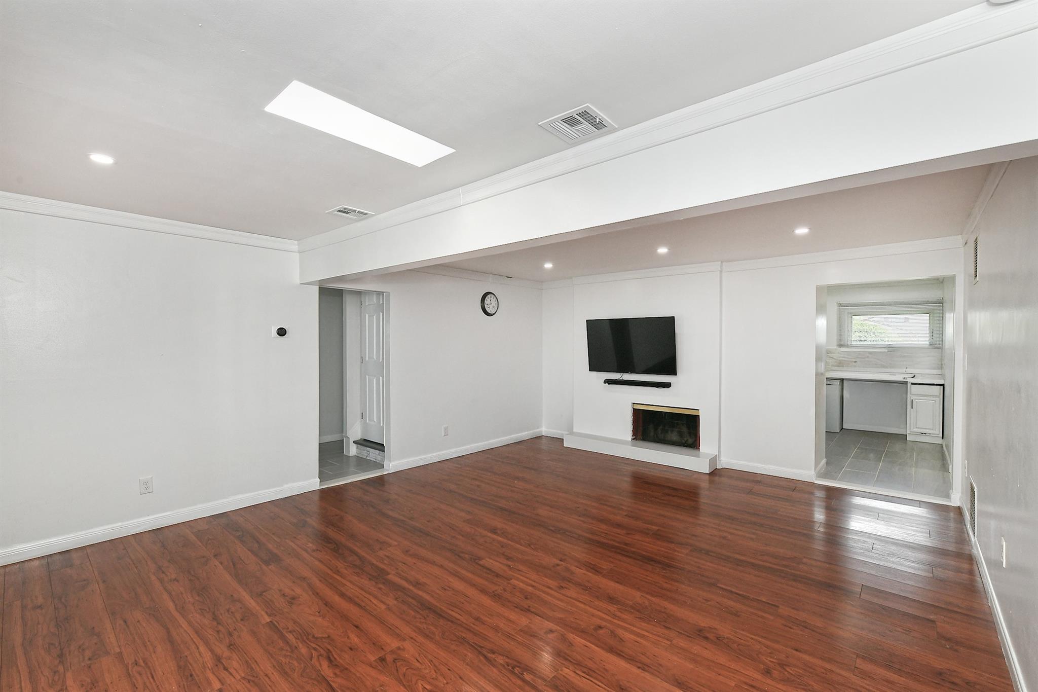Single Family Sky  Nassau County, NY 11756, MLS-853127-12