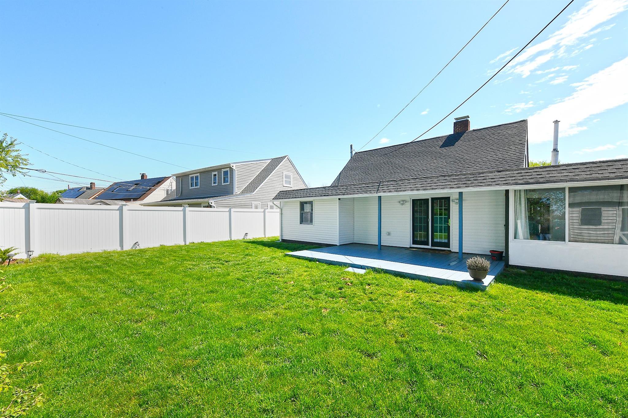 Single Family Sky  Nassau County, NY 11756, MLS-853127-27