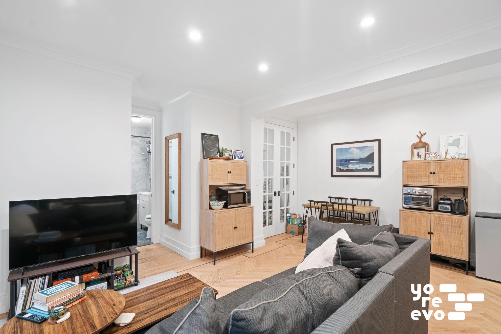 Apartment 38th  Queens, NY 11103, MLS-853137-3