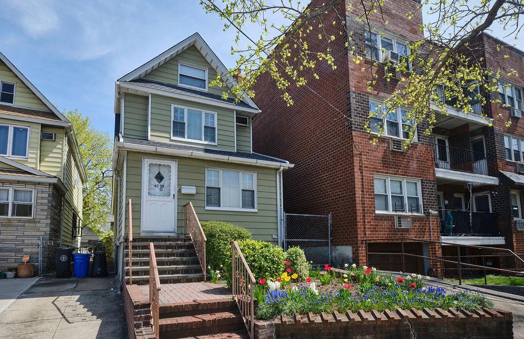 Single Family Eliot  Queens, NY 11374, MLS-853142-29