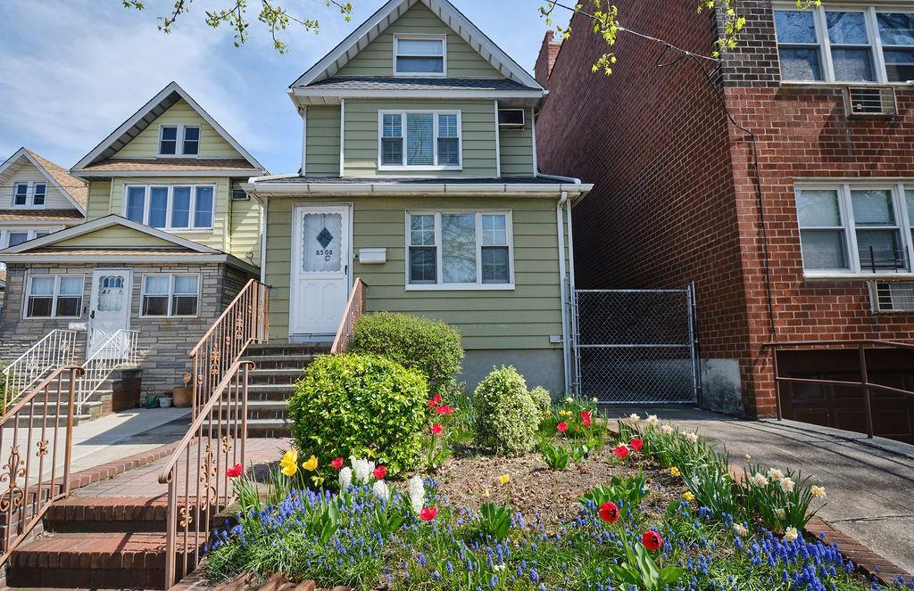 Single Family Eliot  Queens, NY 11374, MLS-853142-30