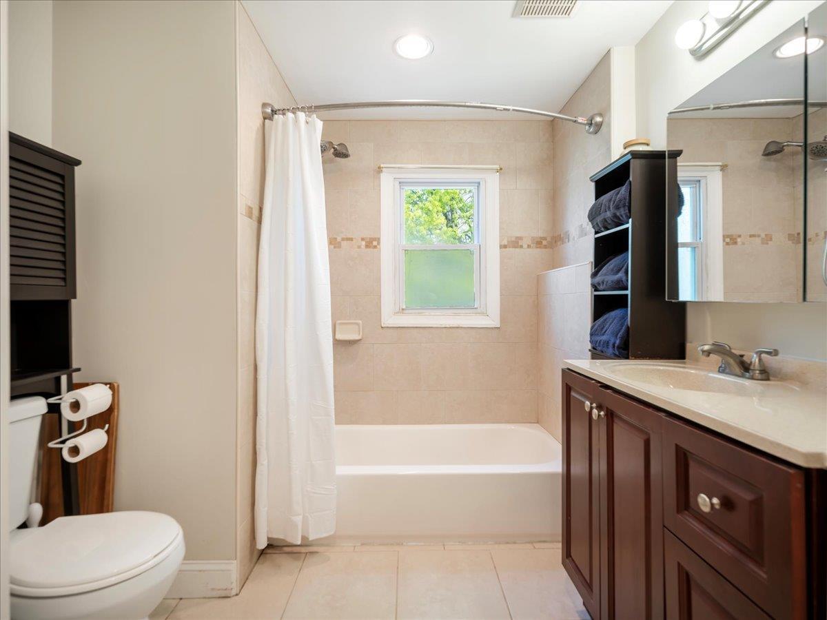 Single Family Jersey  Rockland County, NY 10901, MLS-853165-18