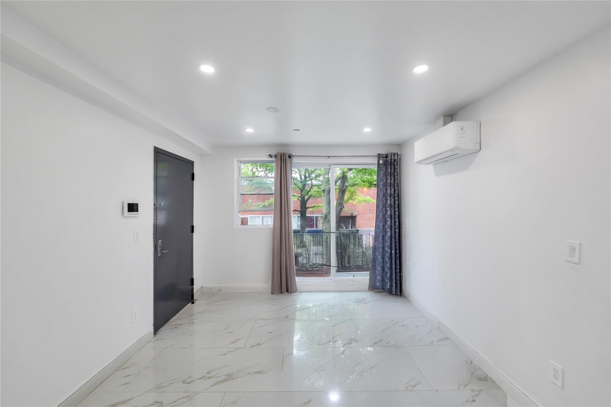 Single Family Ralph  Brooklyn, NY 11233, MLS-853175-7