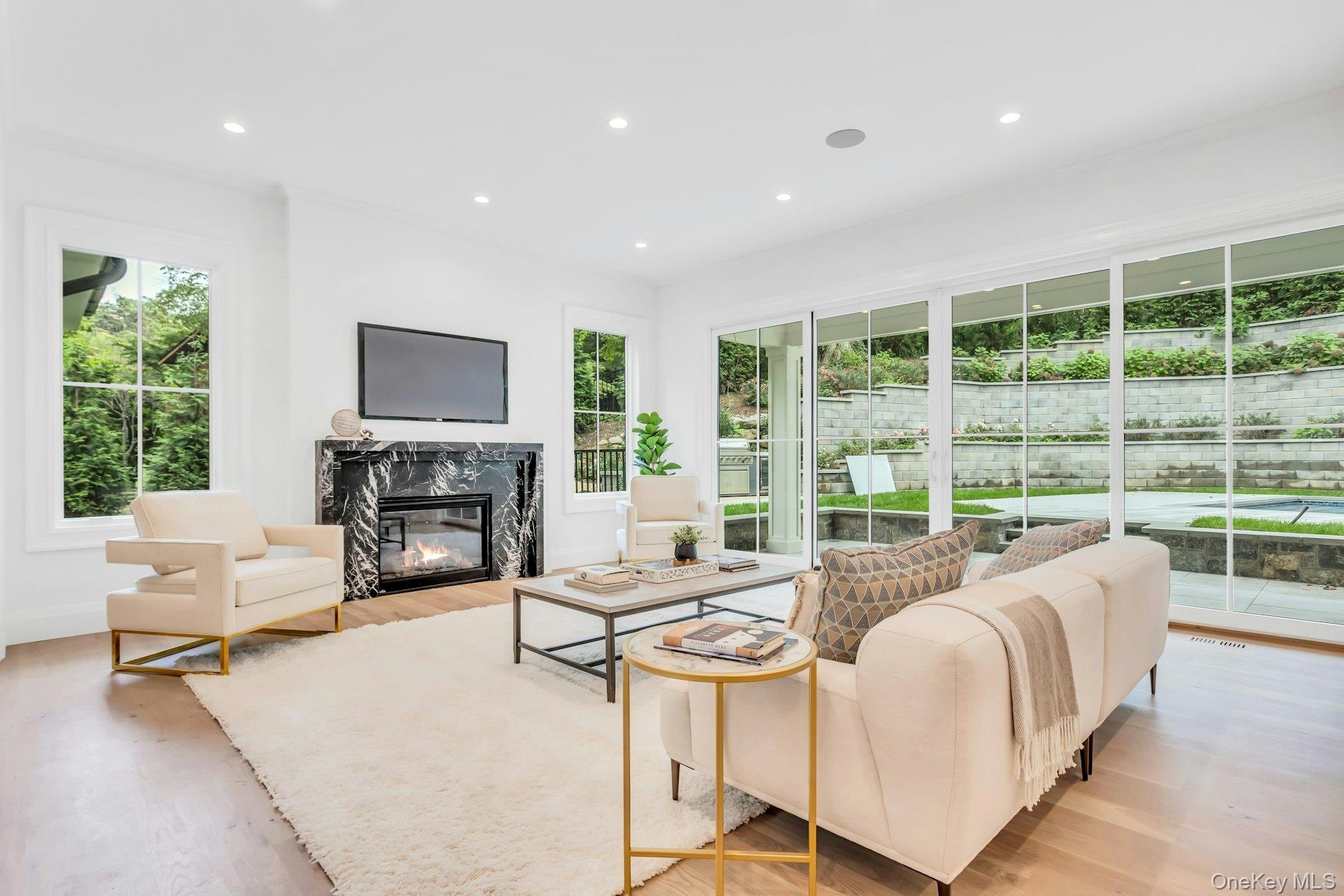 Single Family The Oaks Nassau County, NY 11576, MLS-853186-22