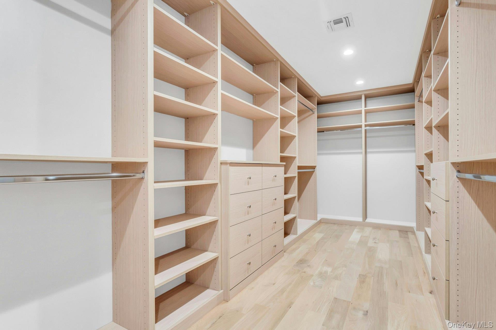 Single Family The Oaks Nassau County, NY 11576, MLS-853186-31