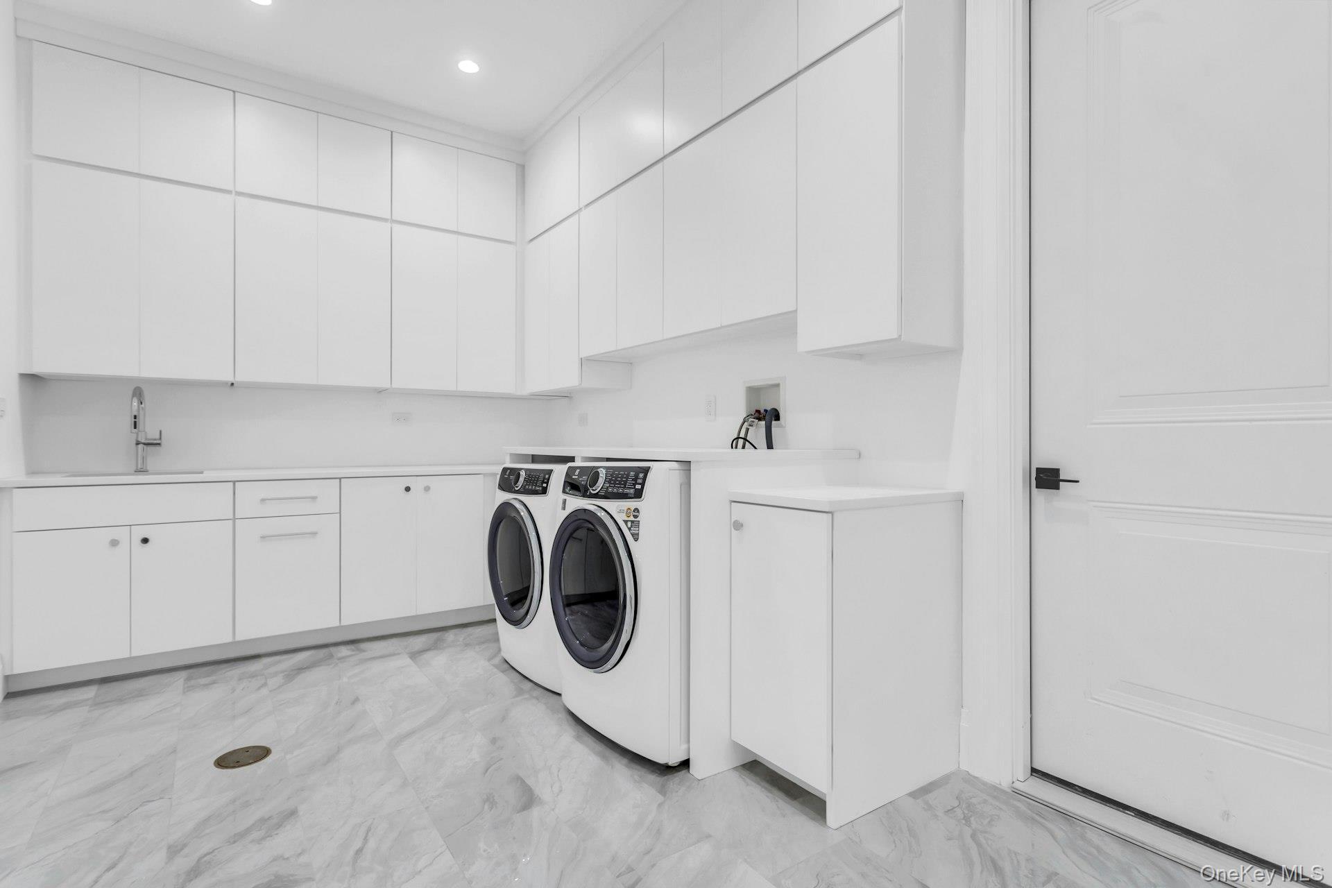 Single Family The Oaks Nassau County, NY 11576, MLS-853186-44