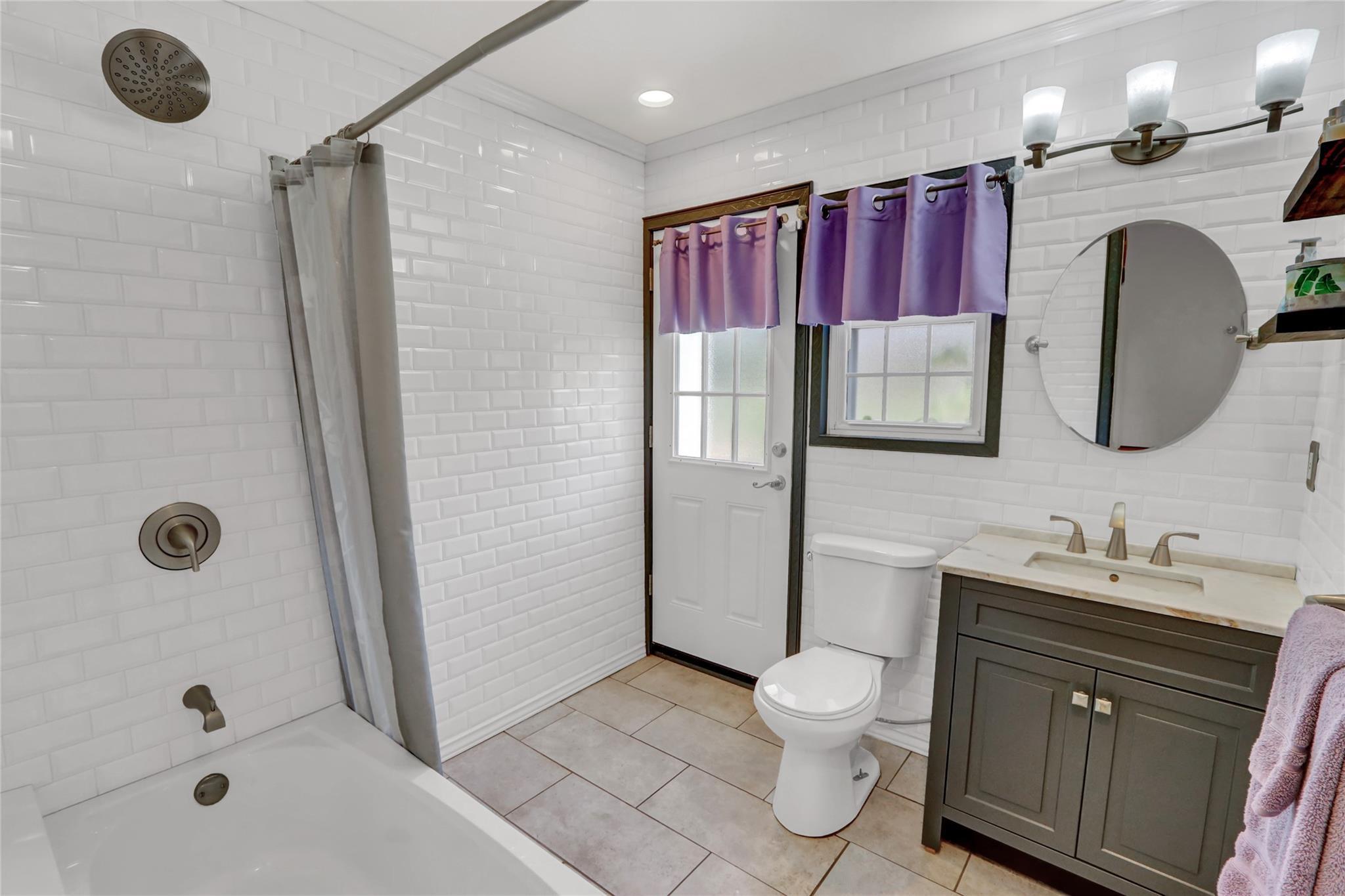 Single Family Guardian  Suffolk County, NY 11766, MLS-853189-11