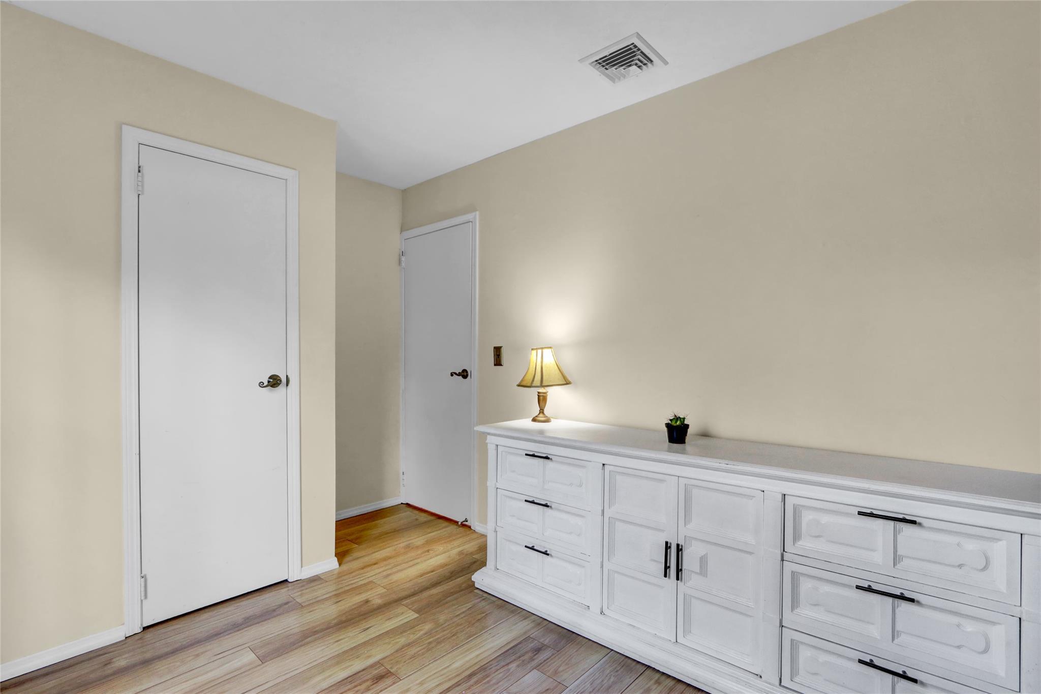 Single Family Guardian  Suffolk County, NY 11766, MLS-853189-20