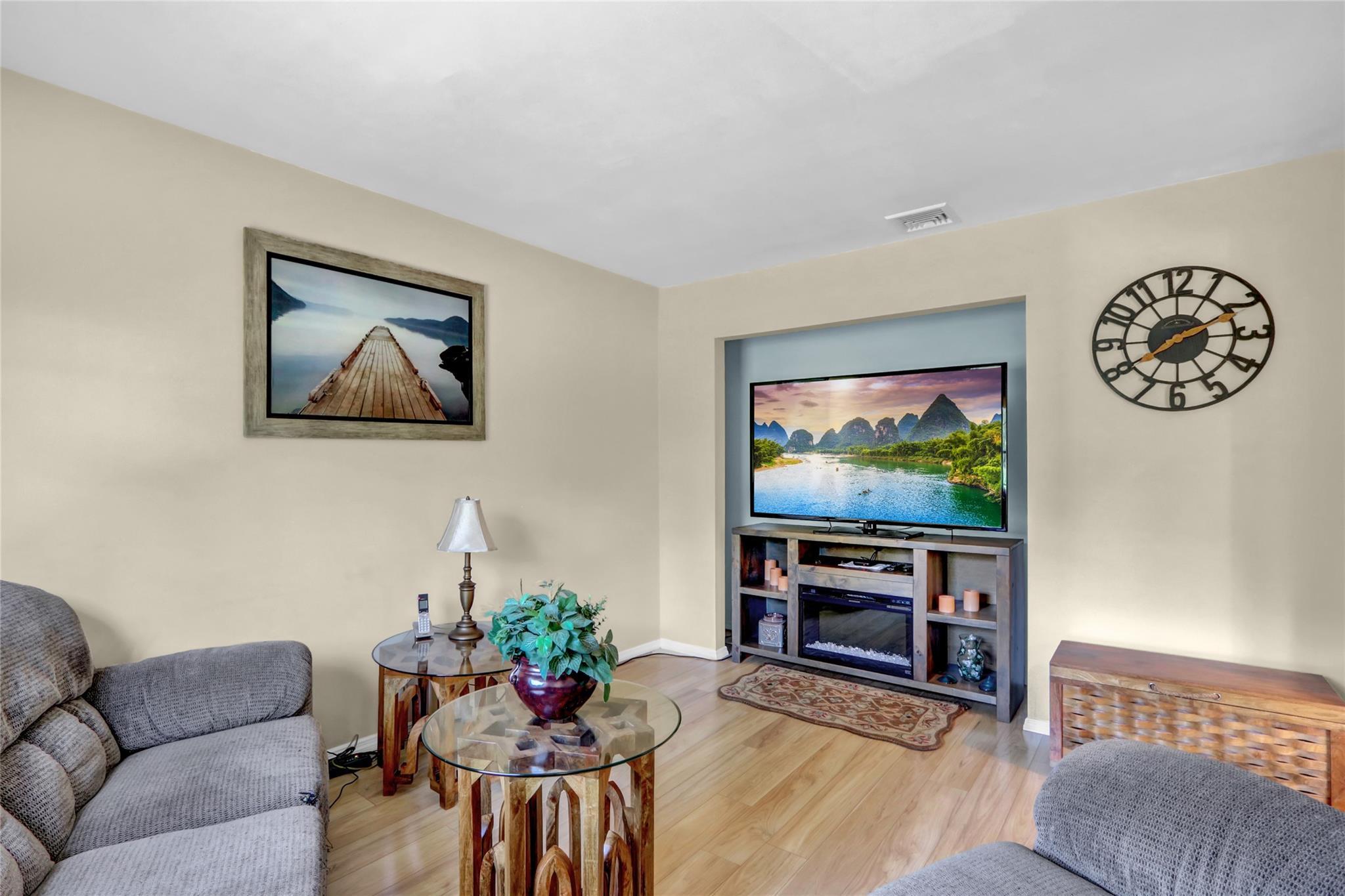 Single Family Guardian  Suffolk County, NY 11766, MLS-853189-7