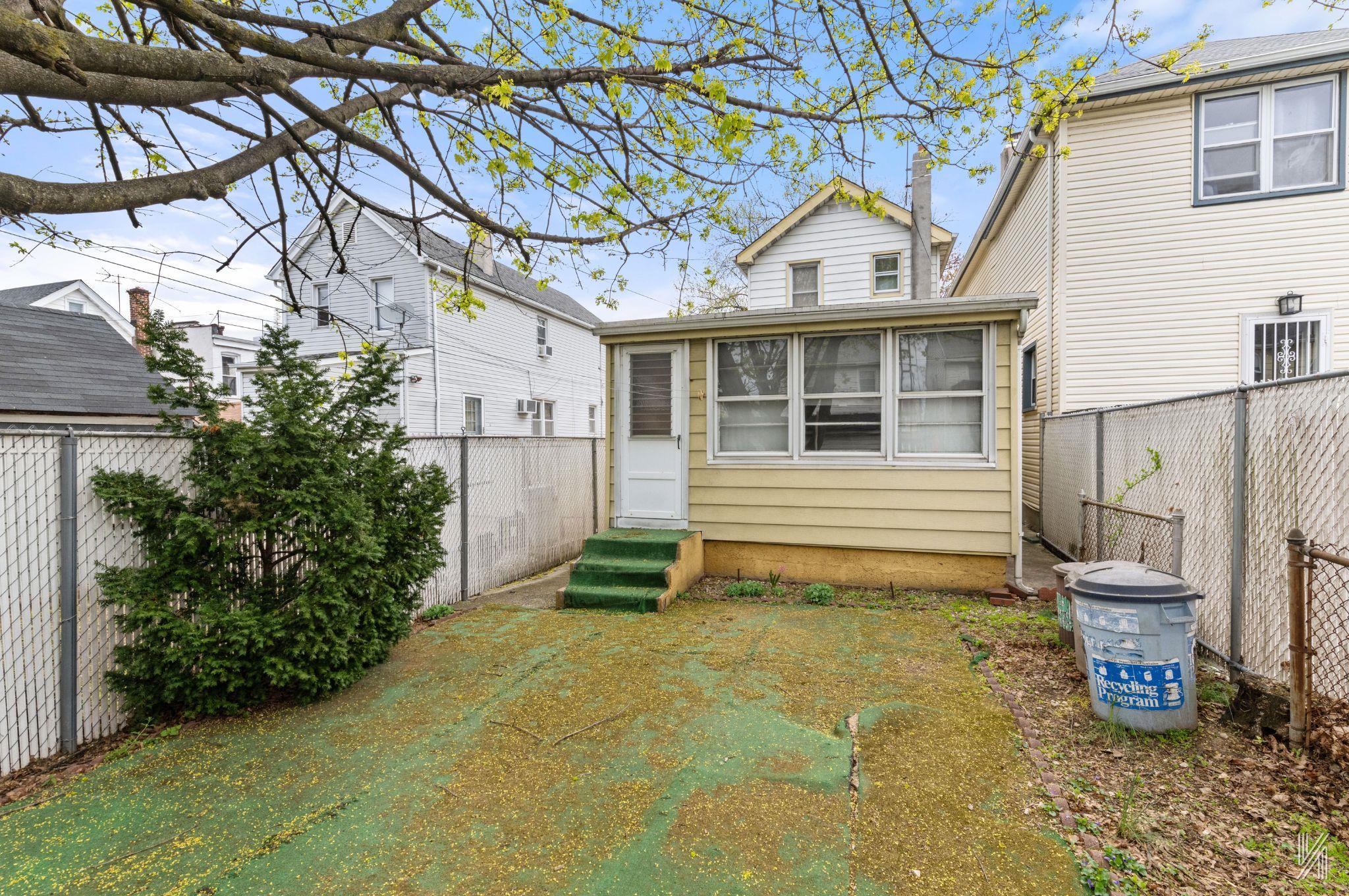 Single Family 95th  Queens, NY 11417, MLS-853200-17
