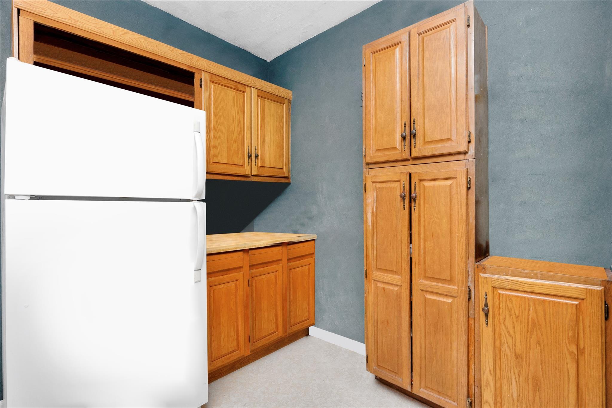 Single Family Elizabeth  Nassau County, NY 11735, MLS-853201-10