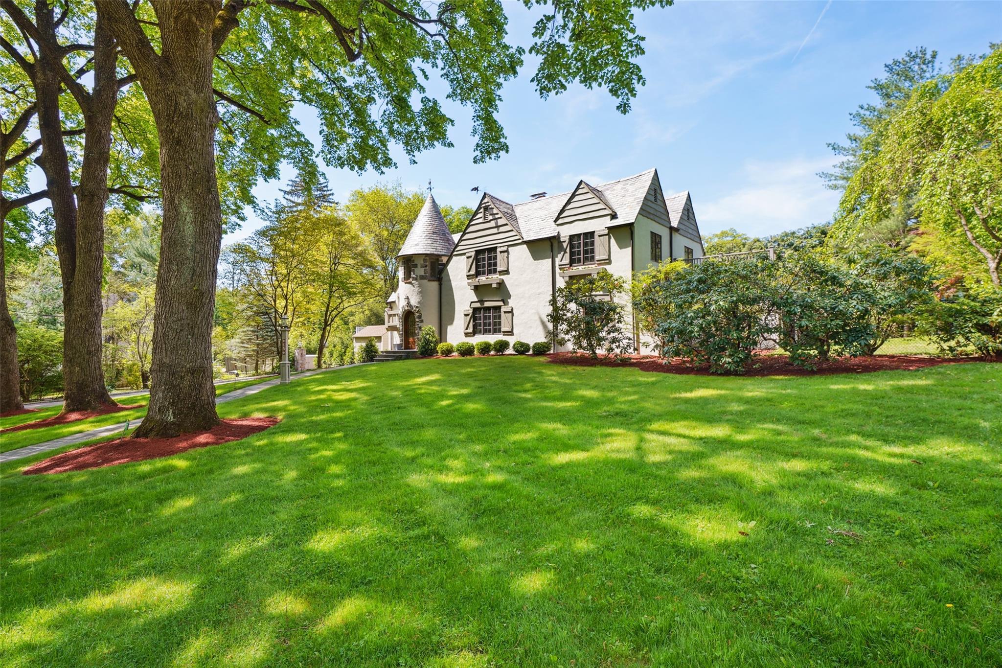 Single Family Franklin  Westchester County, NY 10583, MLS-853228-3