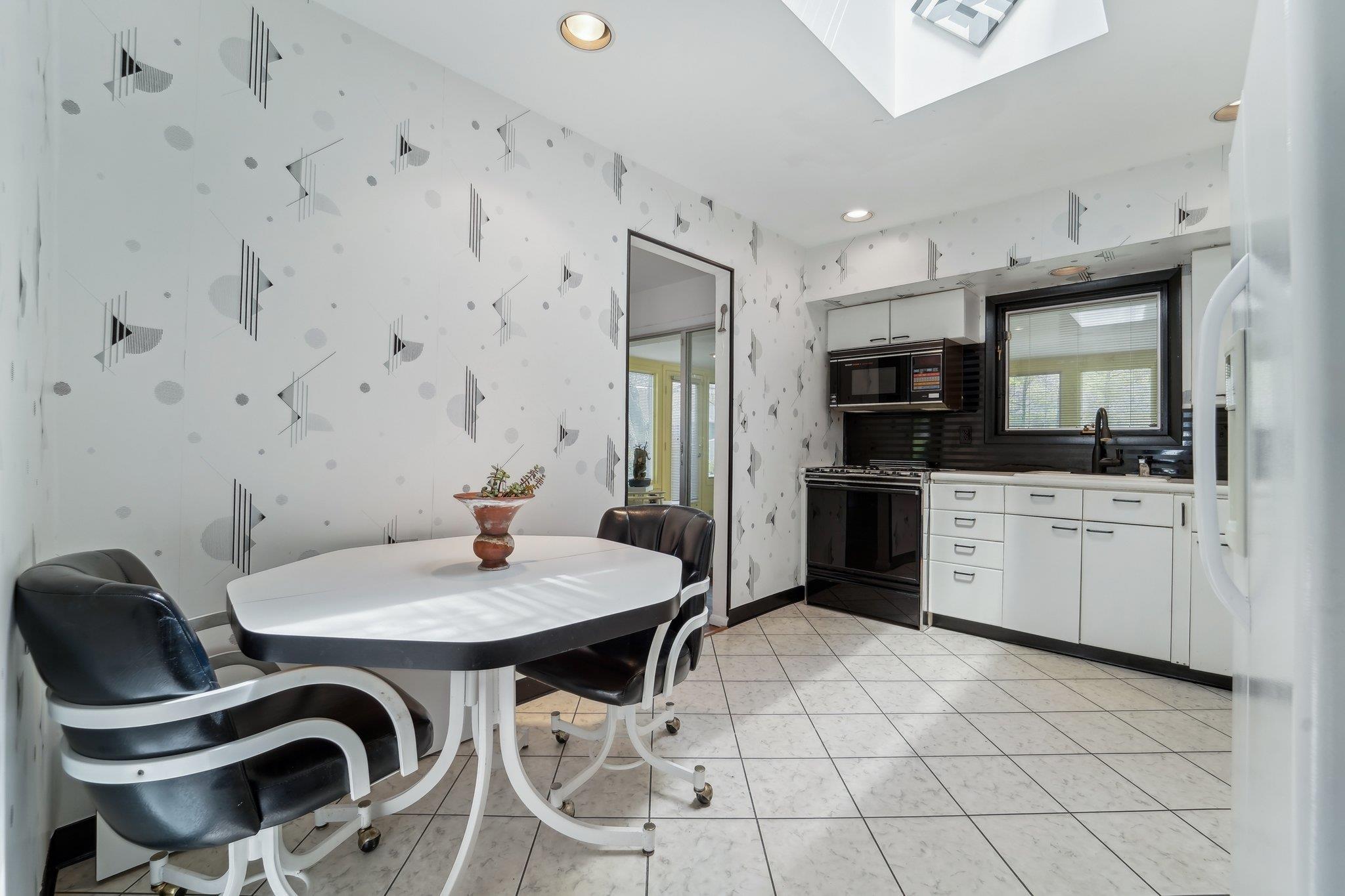 Single Family Nauraushaun  Rockland County, NY 10965, MLS-853231-12