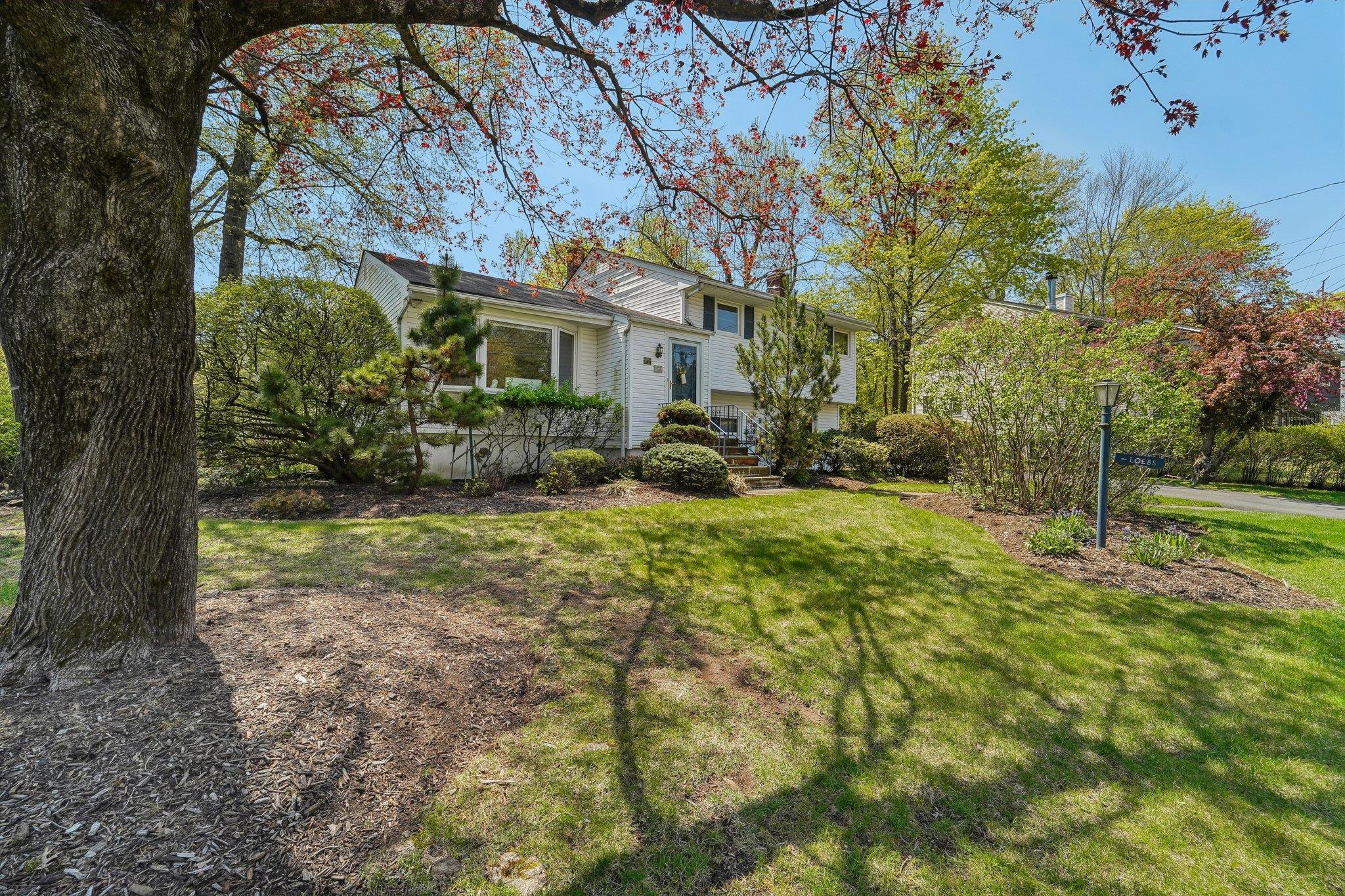 Single Family Nauraushaun  Rockland County, NY 10965, MLS-853231-3