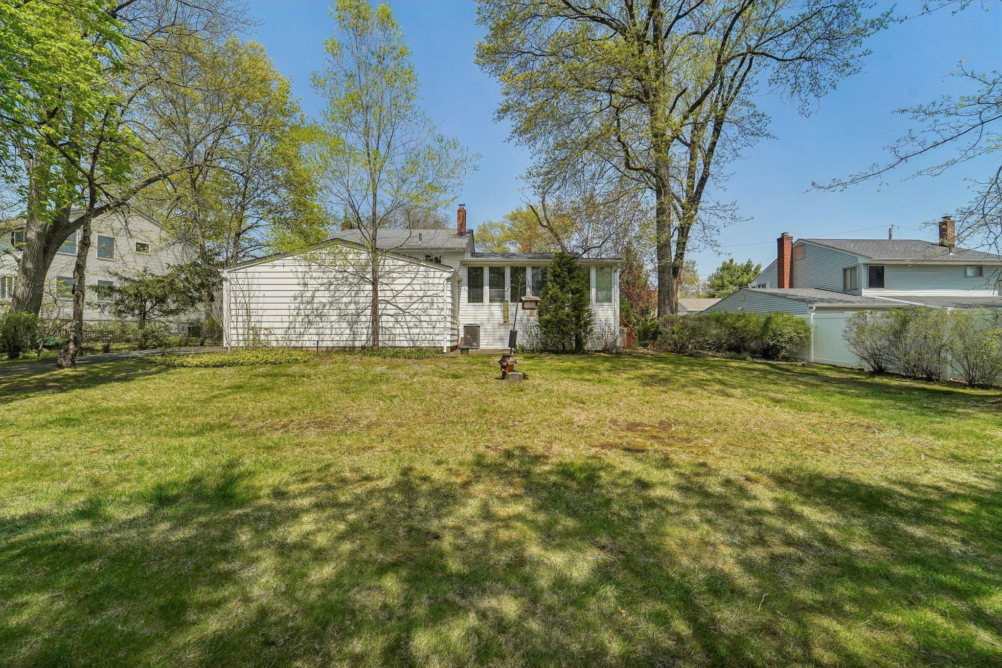 Single Family Nauraushaun  Rockland County, NY 10965, MLS-853231-30