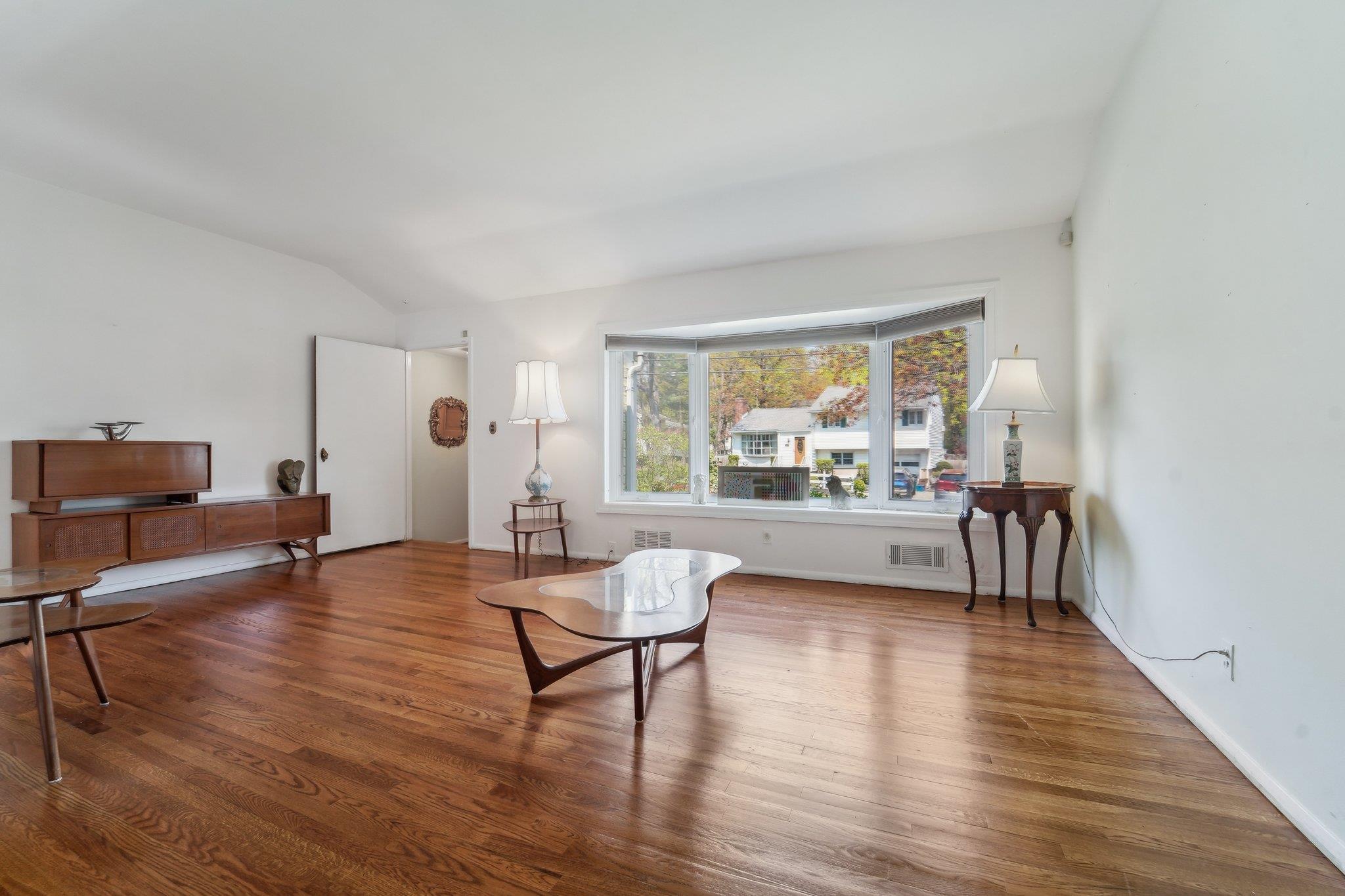Single Family Nauraushaun  Rockland County, NY 10965, MLS-853231-6