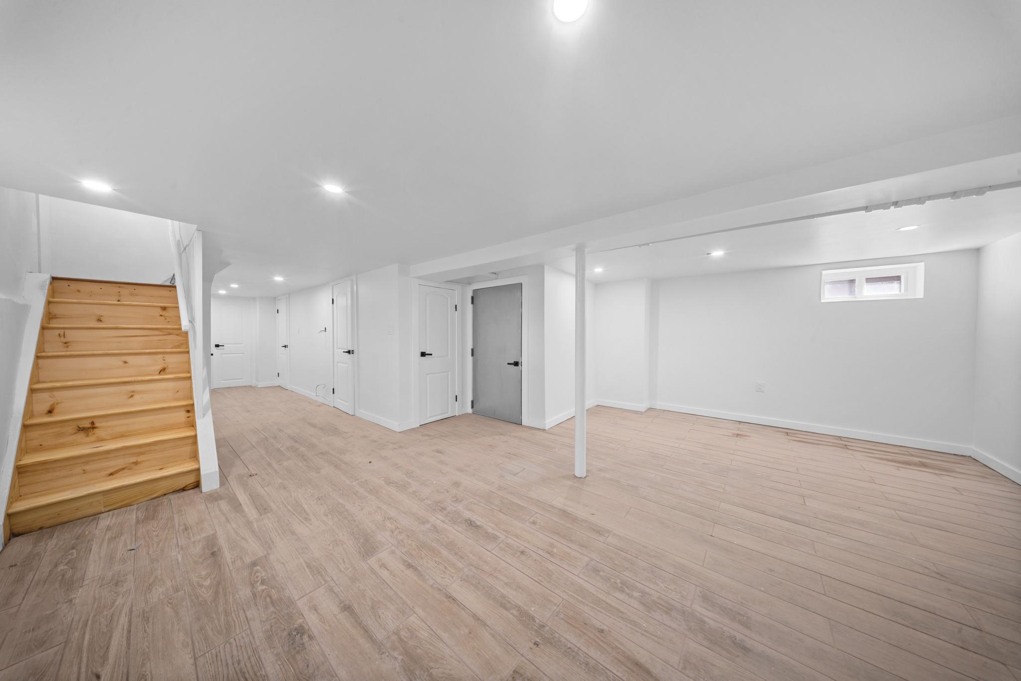 Single Family 229th  Queens, NY 11413, MLS-853233-22