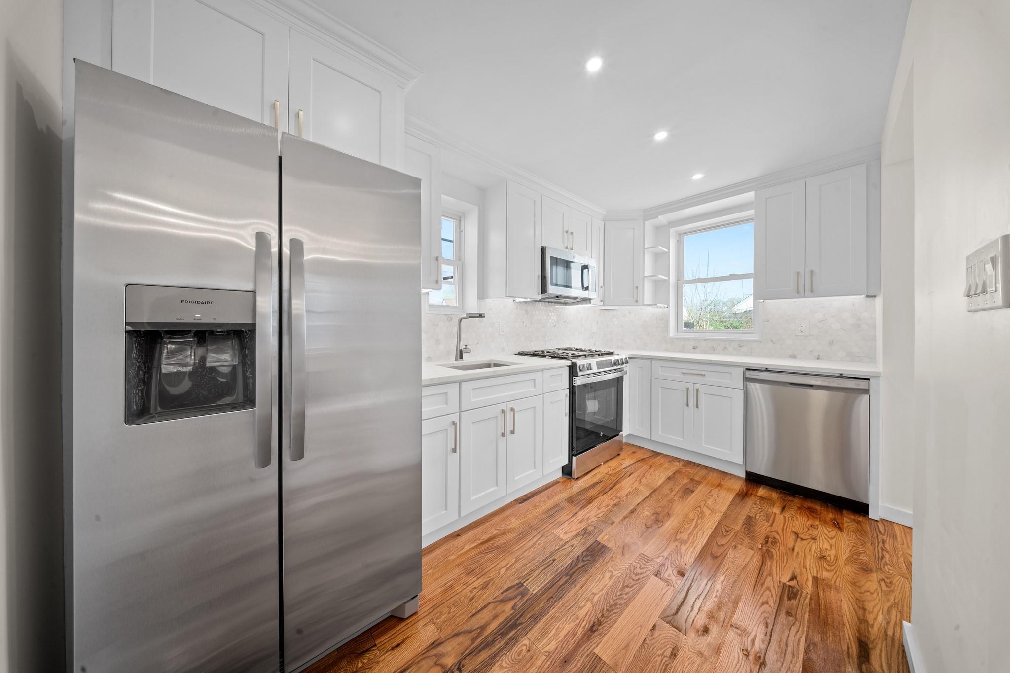 Single Family 229th  Queens, NY 11413, MLS-853233-7