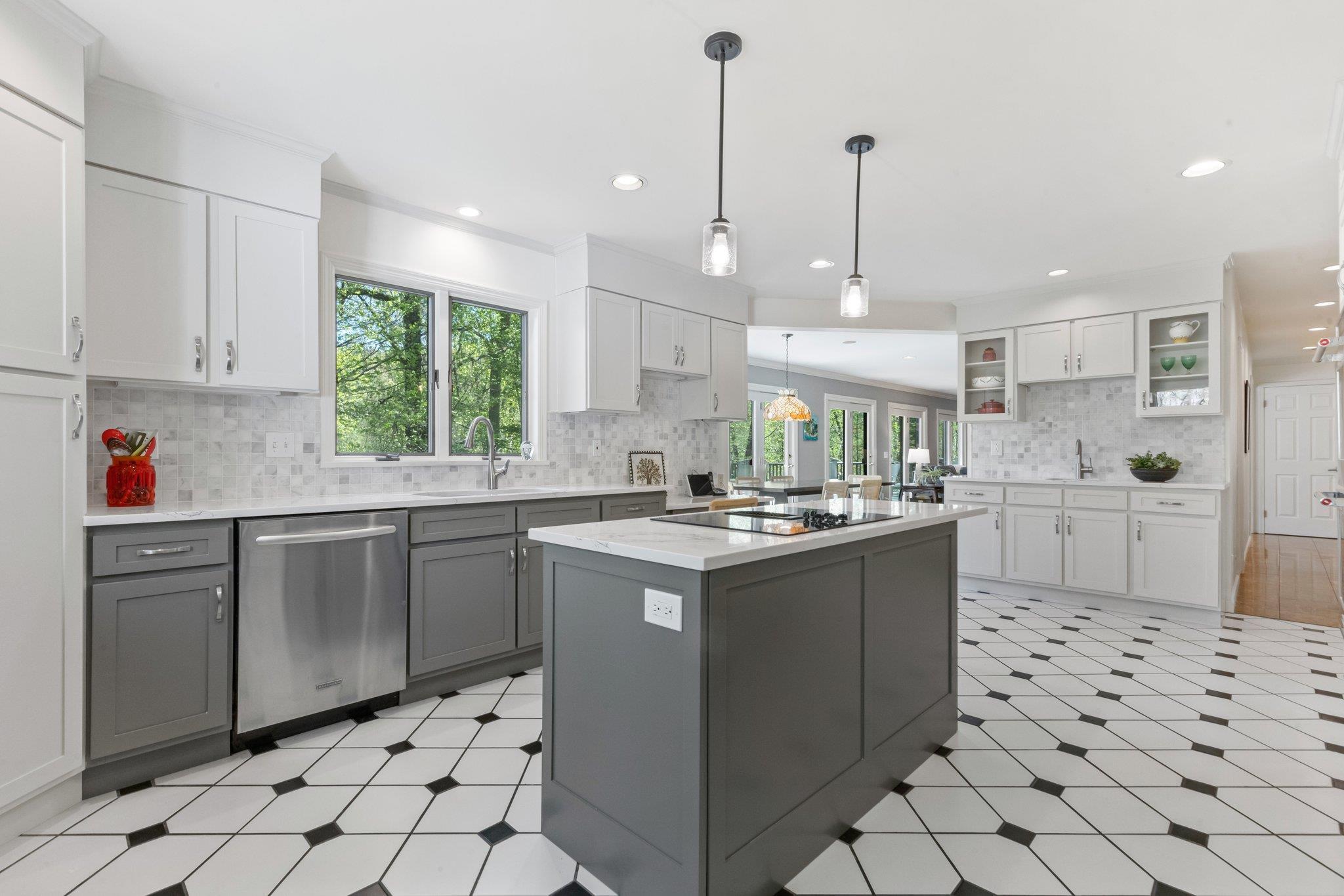 Single Family Five Ponds  Westchester County, NY 10597, MLS-853246-10