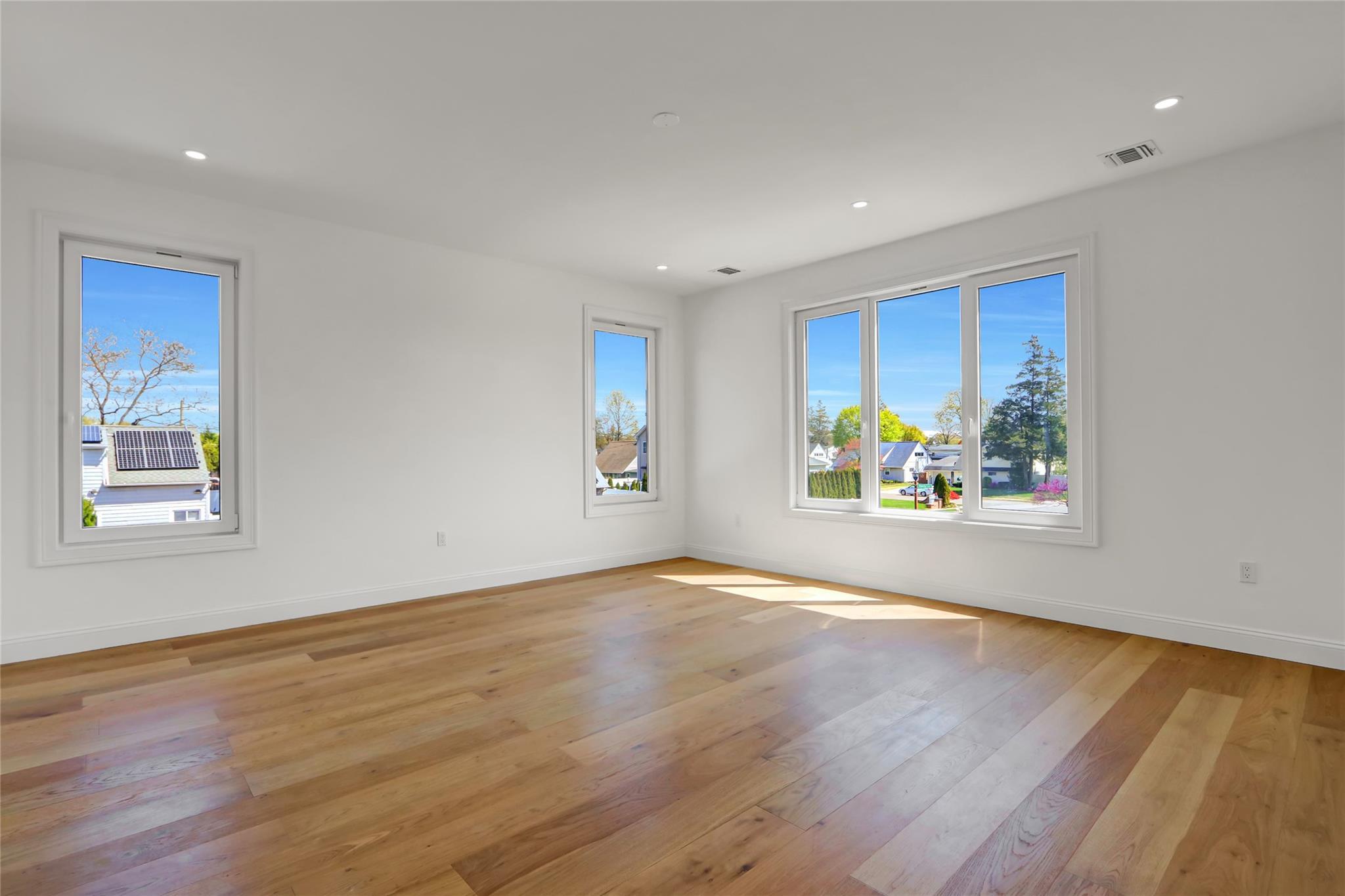 Single Family Hardy  Nassau County, NY 11590, MLS-853250-32