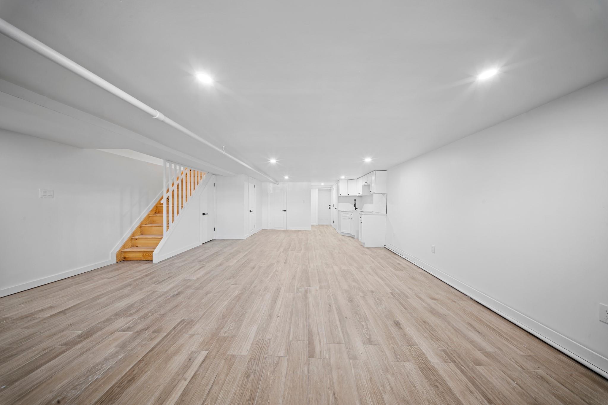 Single Family Mentone  Queens, NY 11413, MLS-853251-14