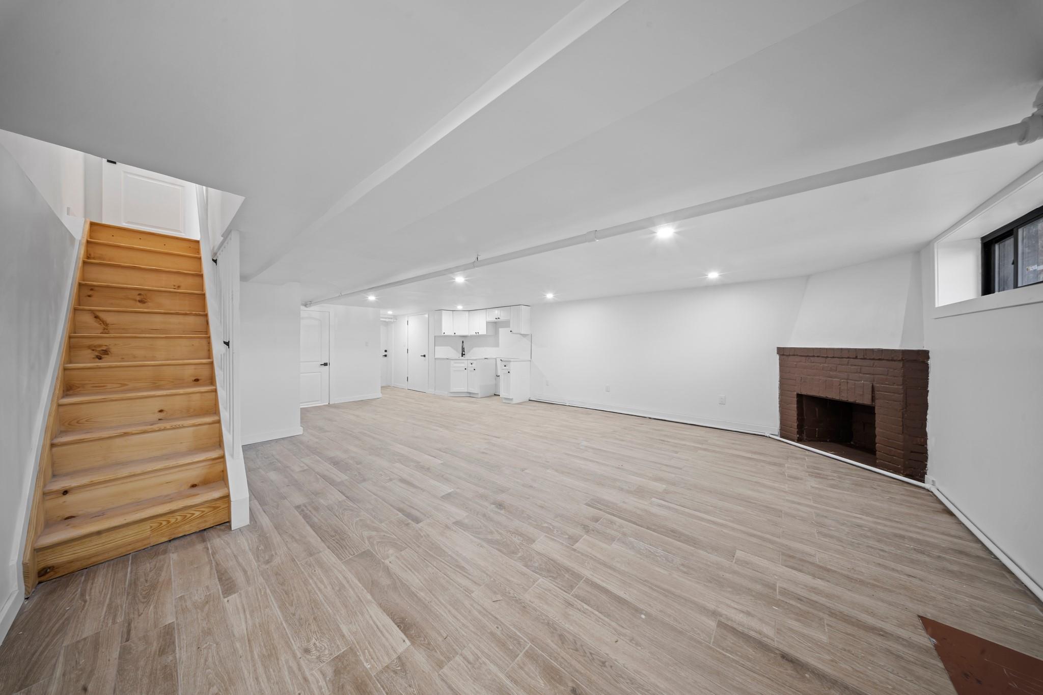 Single Family Mentone  Queens, NY 11413, MLS-853251-15