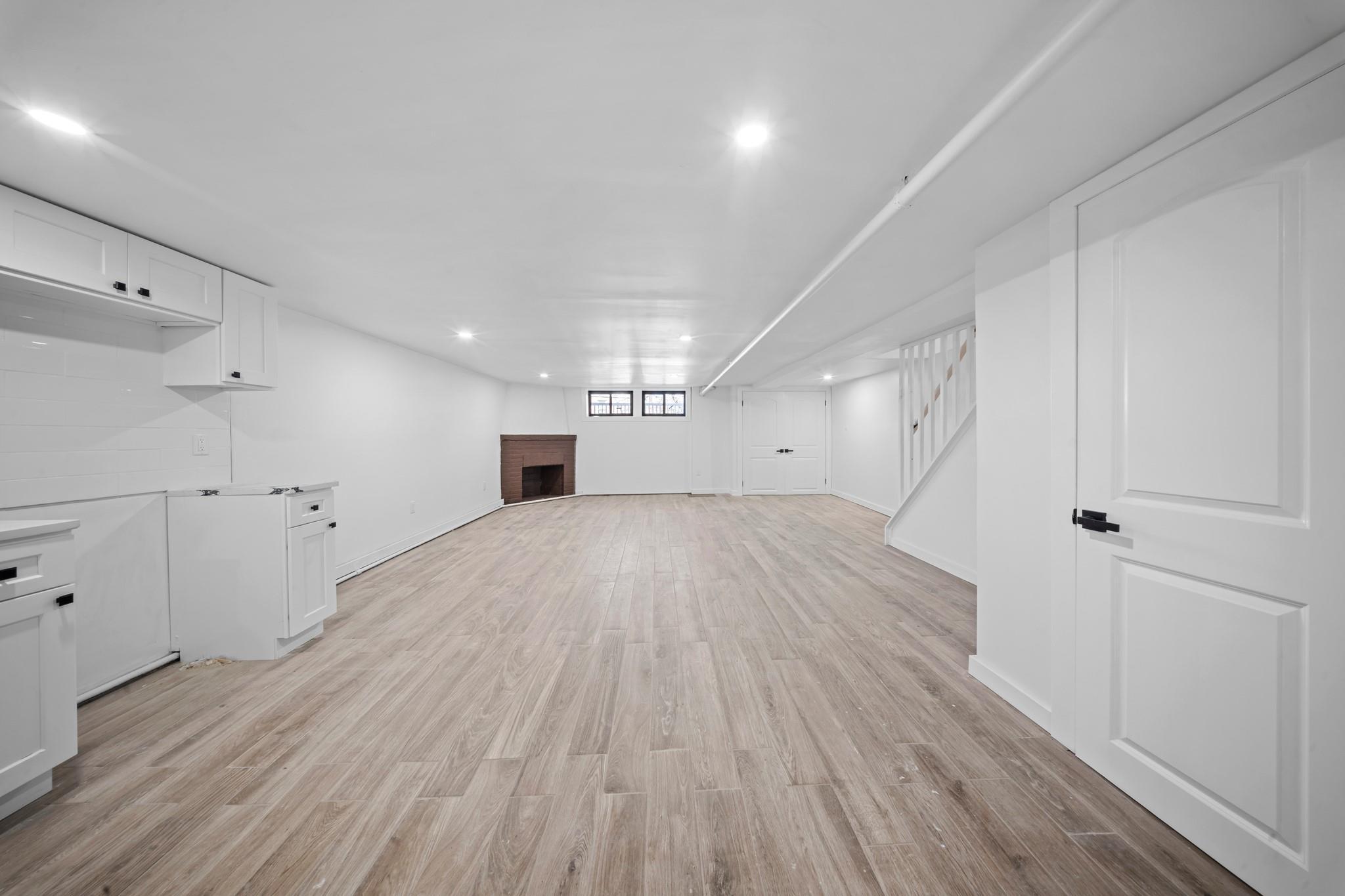 Single Family Mentone  Queens, NY 11413, MLS-853251-16