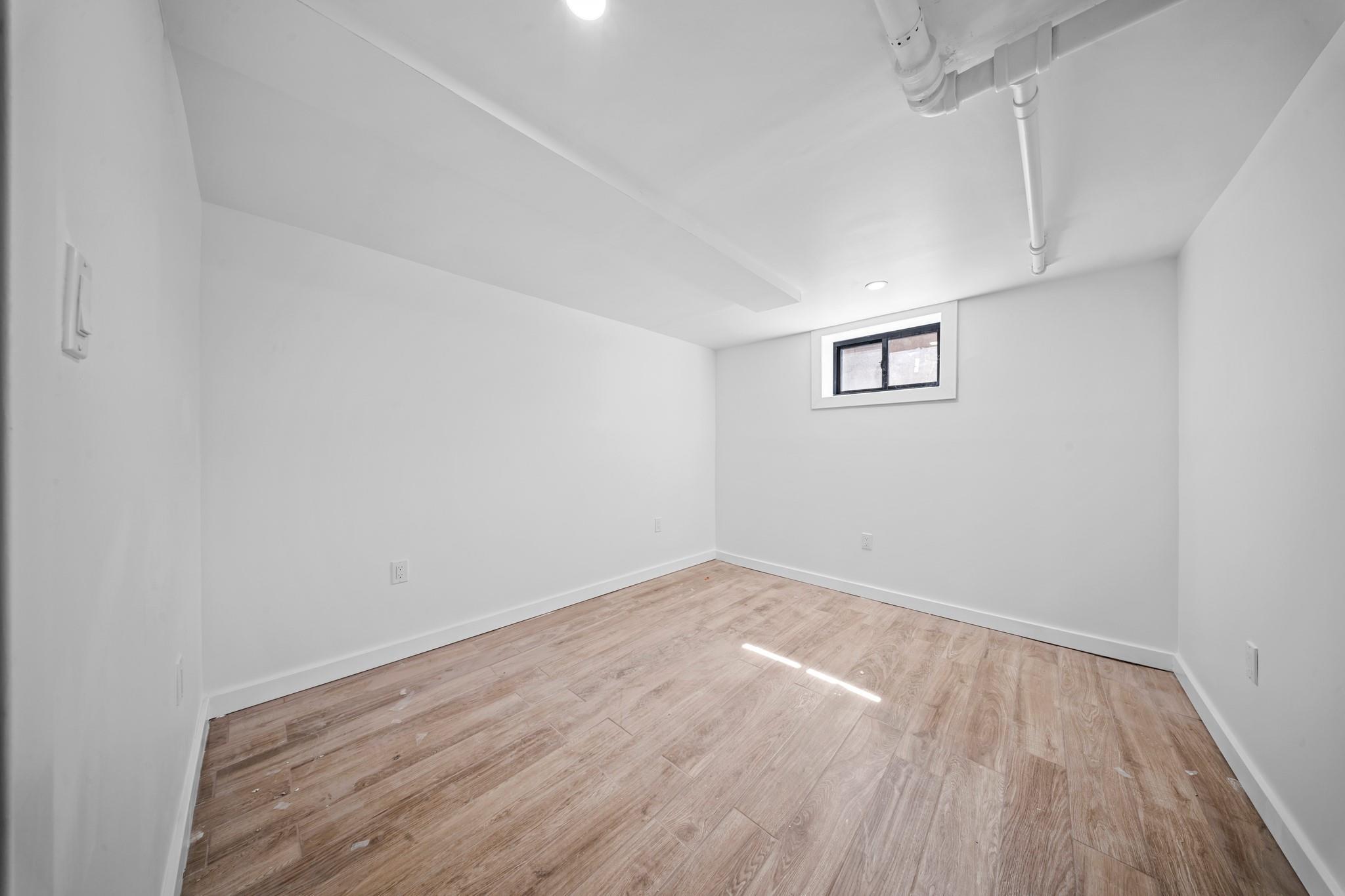 Single Family Mentone  Queens, NY 11413, MLS-853251-18