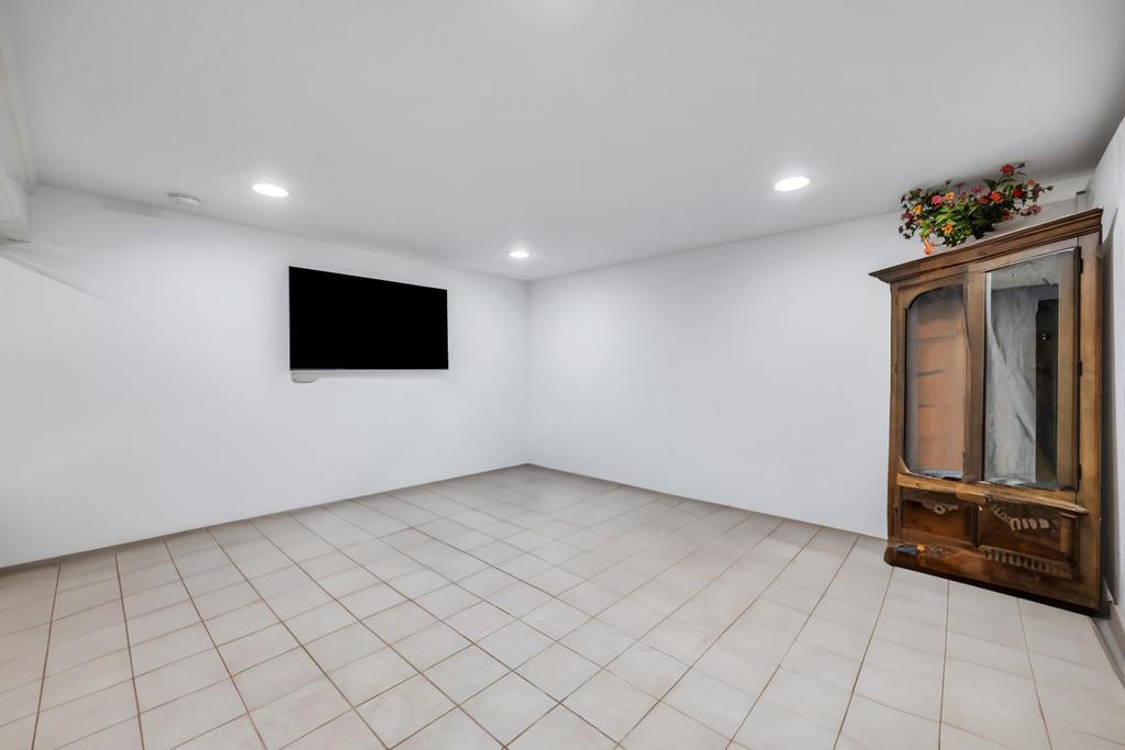 Single Family 12th  Suffolk County, NY 11937, MLS-853266-19
