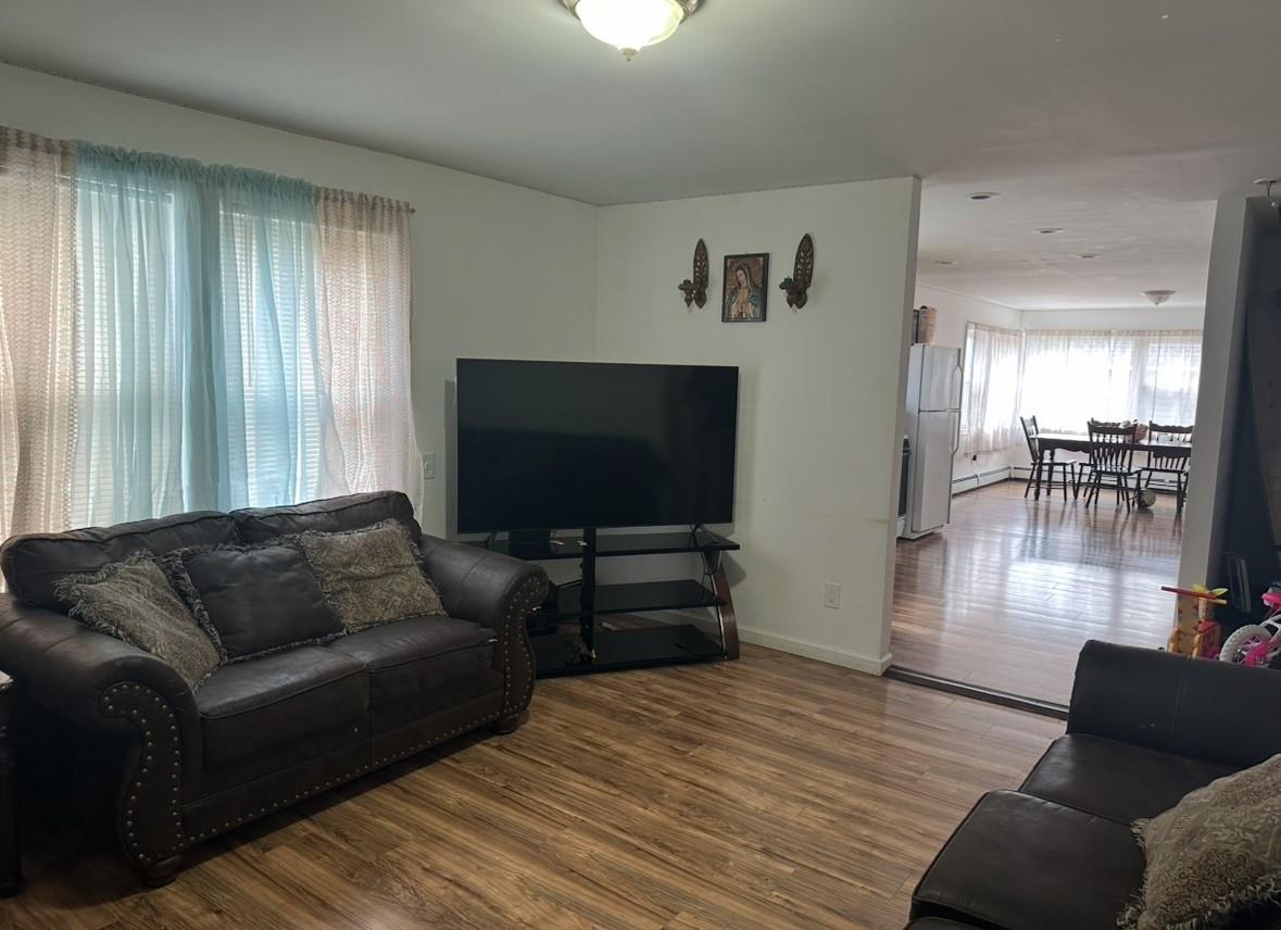 Single Family Avenue  Suffolk County, NY 11901, MLS-853272-3
