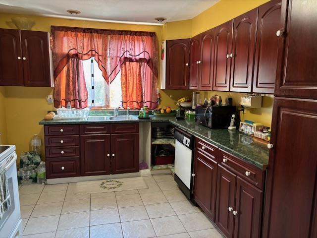 Single Family Copiague  Suffolk County, NY 11726, MLS-853276-5
