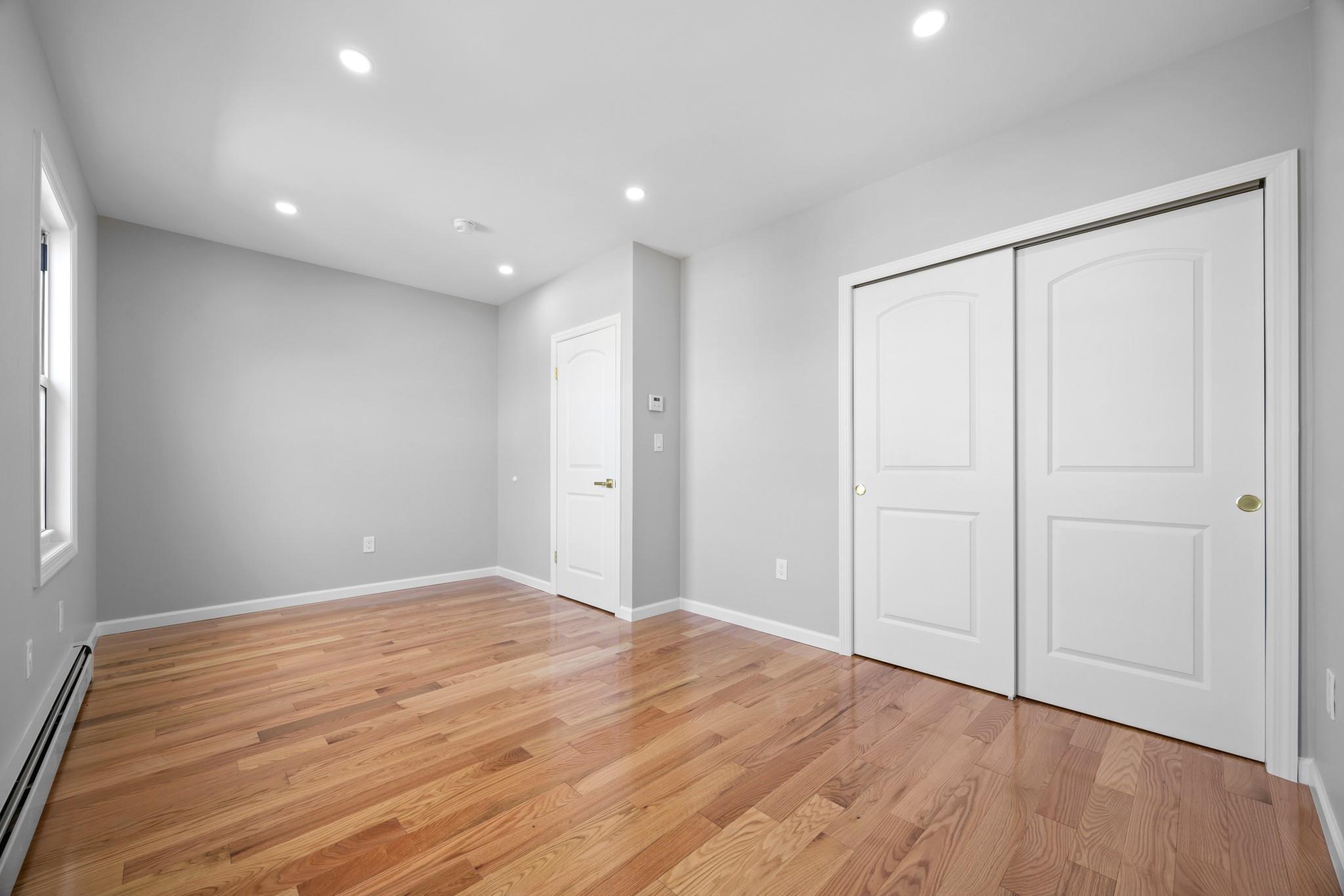 Single Family William  Bronx, NY 10461, MLS-853283-10