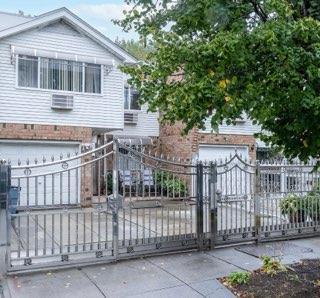 Single Family Beach Ave  Bronx, NY 10473, MLS-853299-17