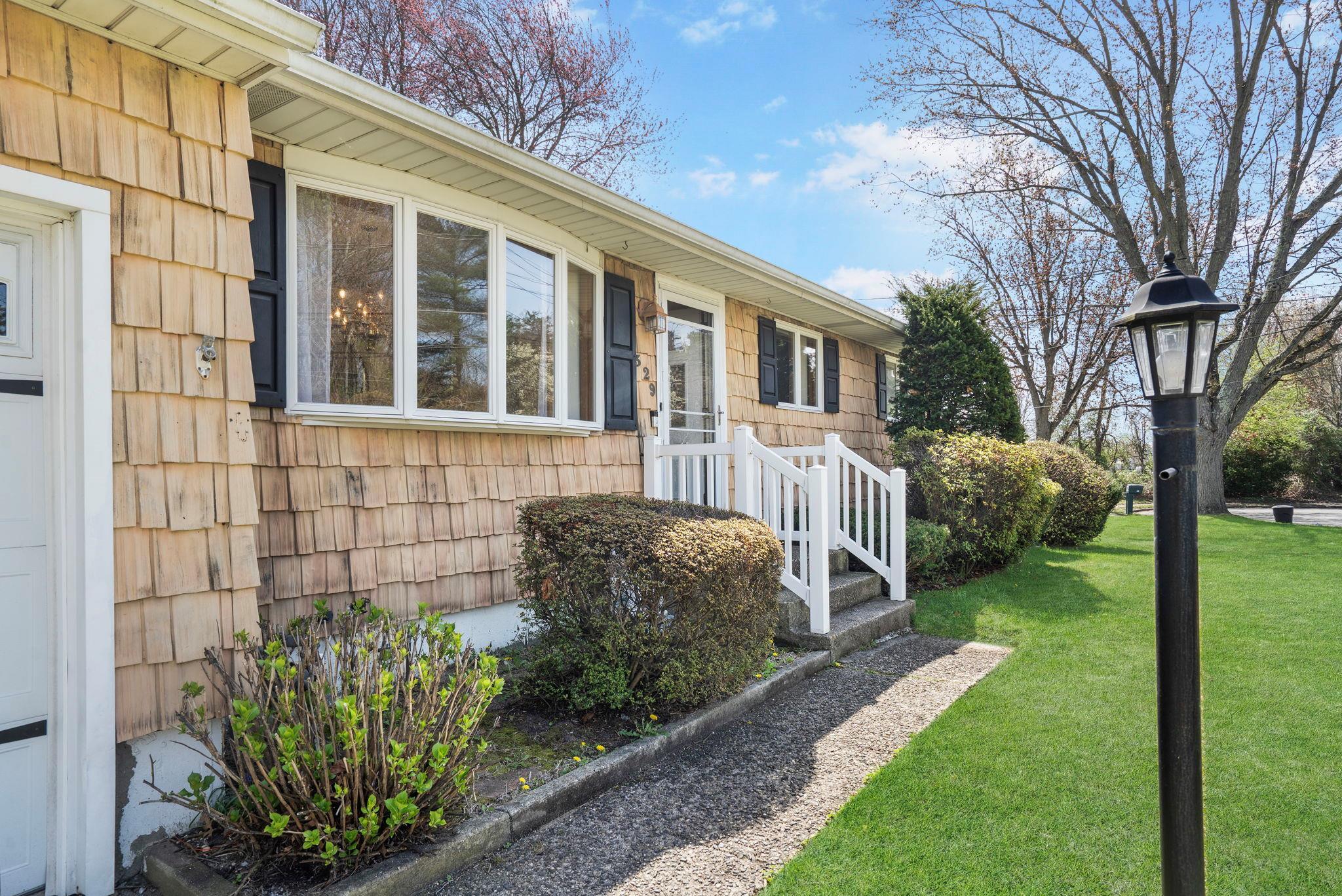 Single Family Raft  Suffolk County, NY 11741, MLS-853316-2