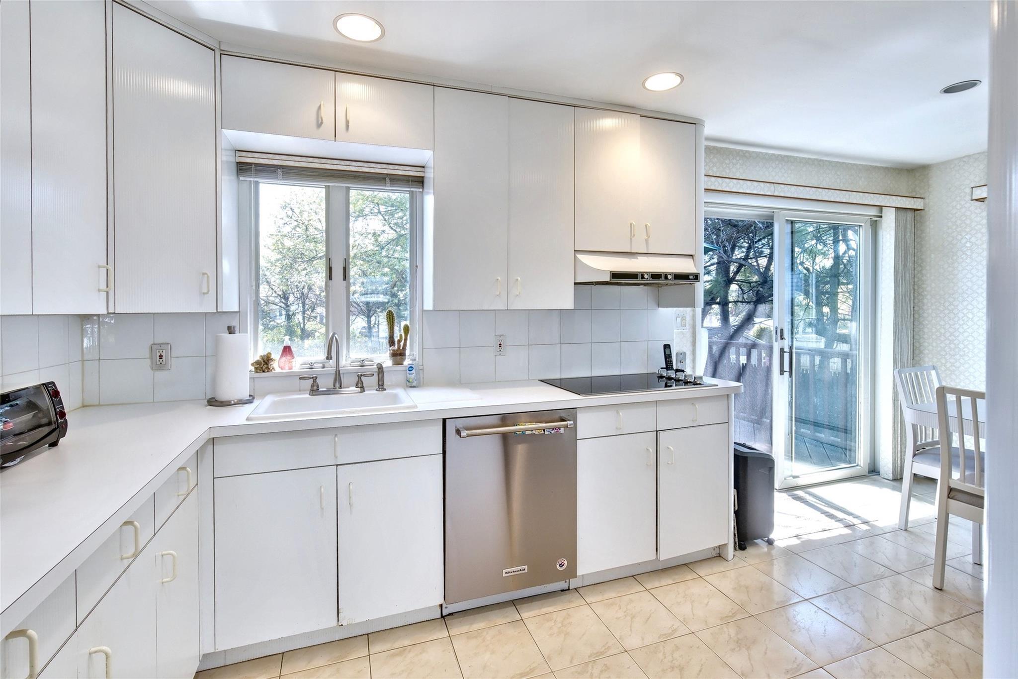 Single Family Clover  Nassau County, NY 11554, MLS-853318-15