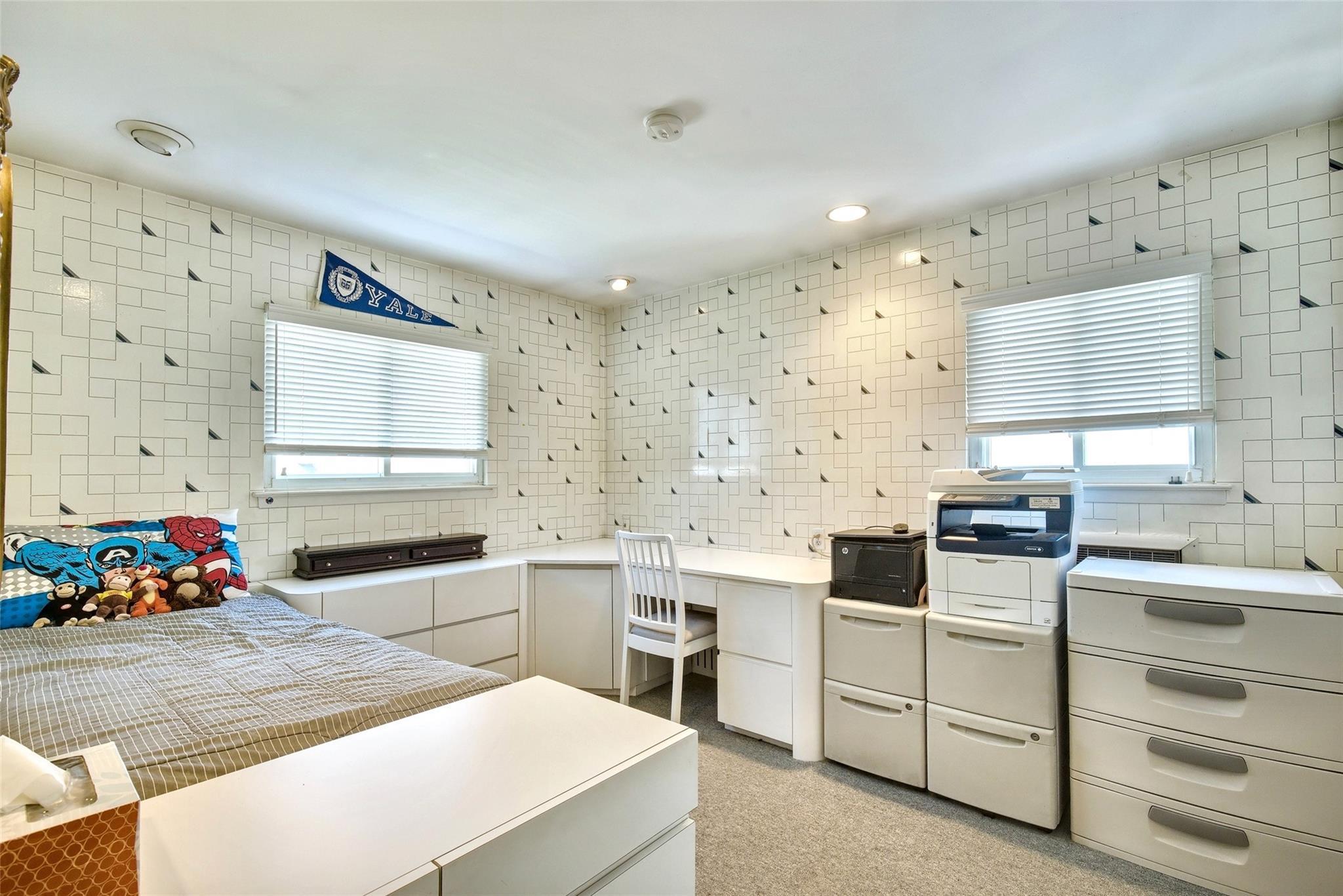 Single Family Clover  Nassau County, NY 11554, MLS-853318-23
