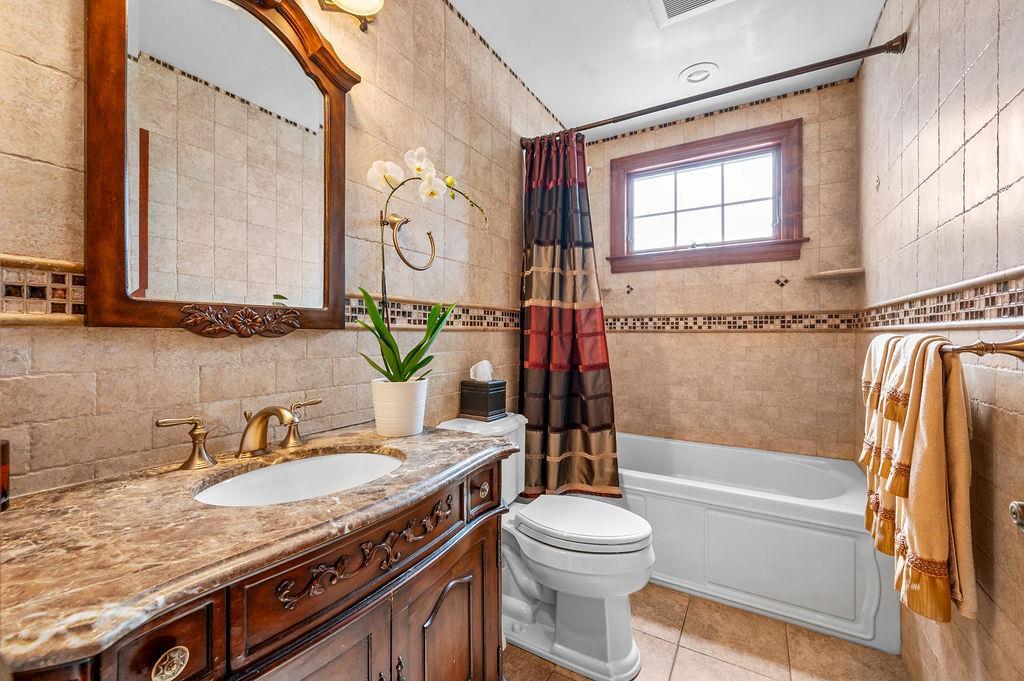 Single Family 11  Queens, NY 11357, MLS-853320-11