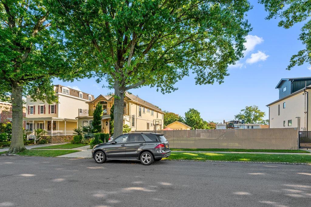Single Family 11  Queens, NY 11357, MLS-853320-18