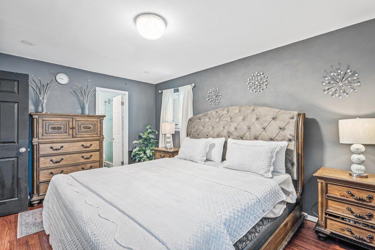 Single Family Lantern  Suffolk County, NY 11743, MLS-853337-11