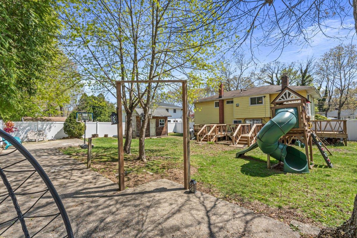 Single Family Lantern  Suffolk County, NY 11743, MLS-853337-21
