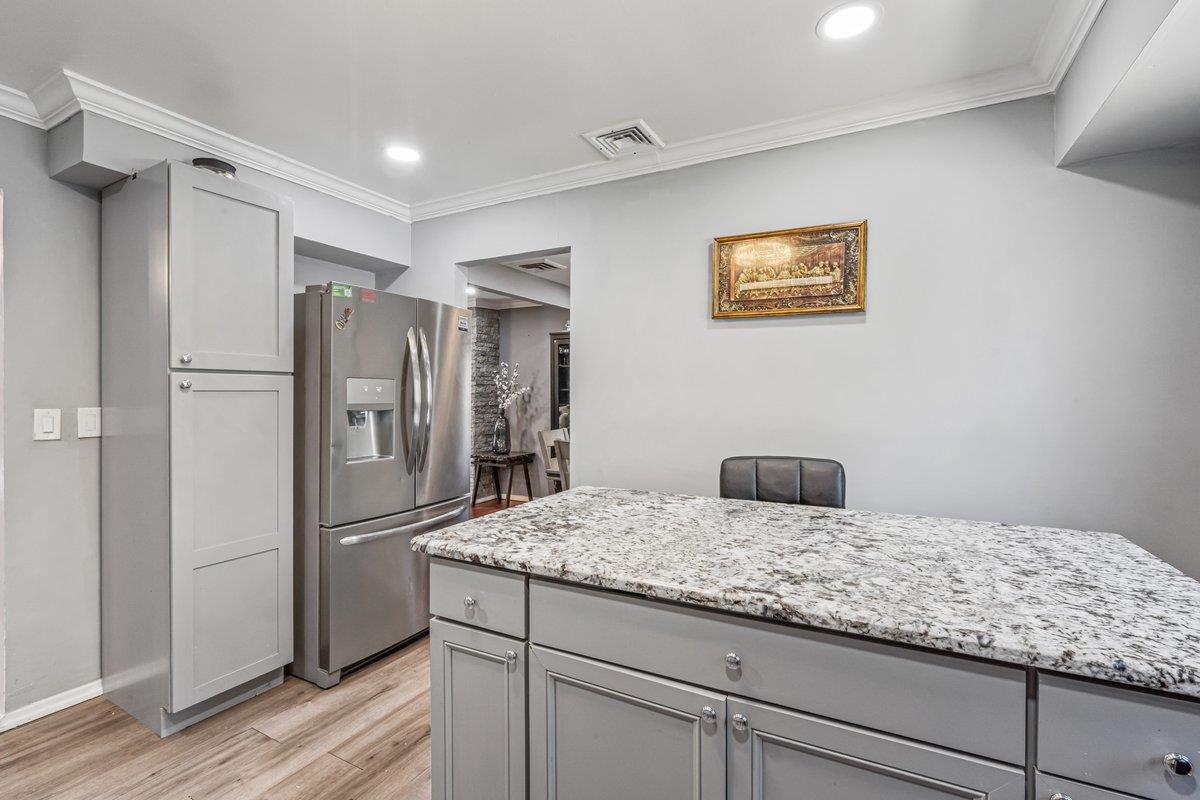 Single Family Lantern  Suffolk County, NY 11743, MLS-853337-8